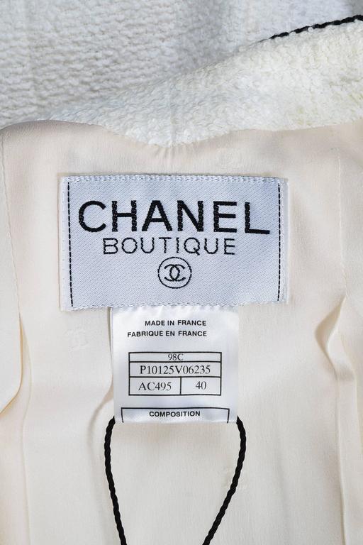 Vintage Chanel Boutique Black and White Cotton Boucle LS Woven