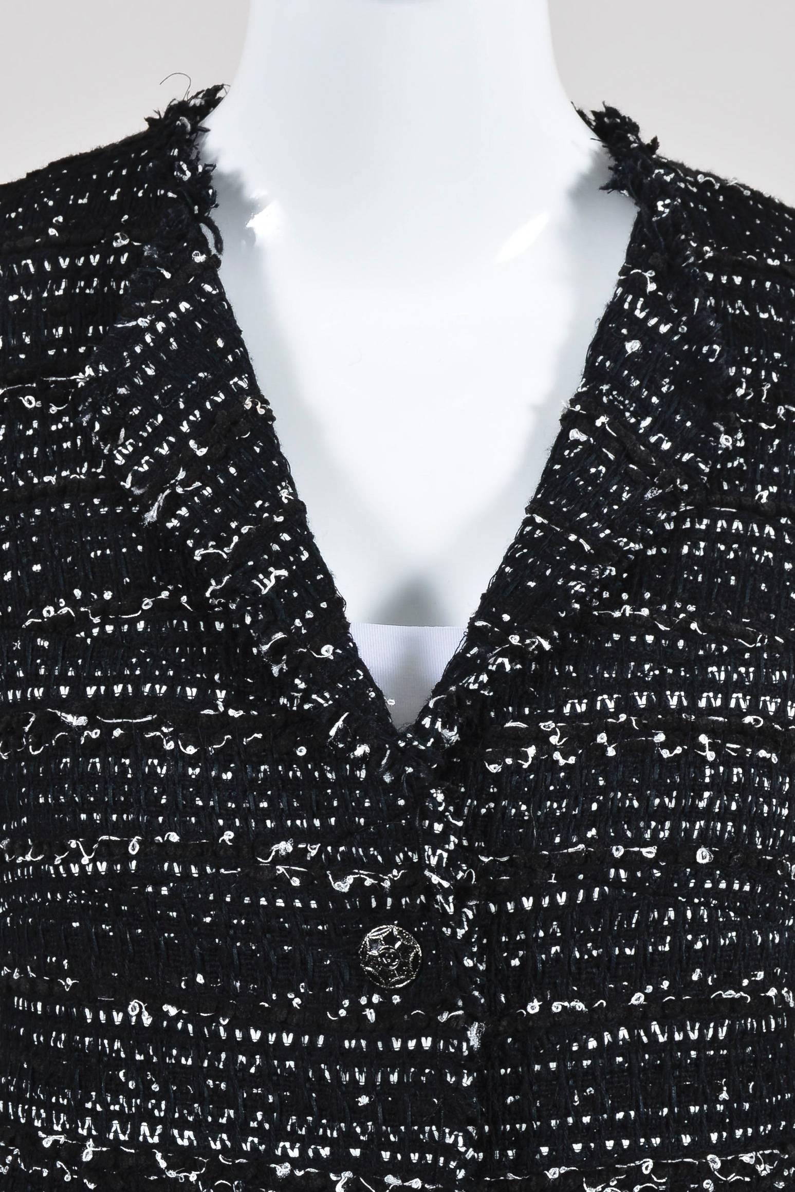 Women's Chanel Black White Tweed Two Button No Collar Jacket Size 42 For Sale