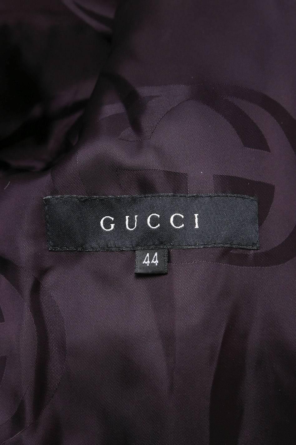 Gucci Dark Purple Woolen Bow Long Sleeve Pea Coat Size 44 In Good Condition For Sale In Chicago, IL