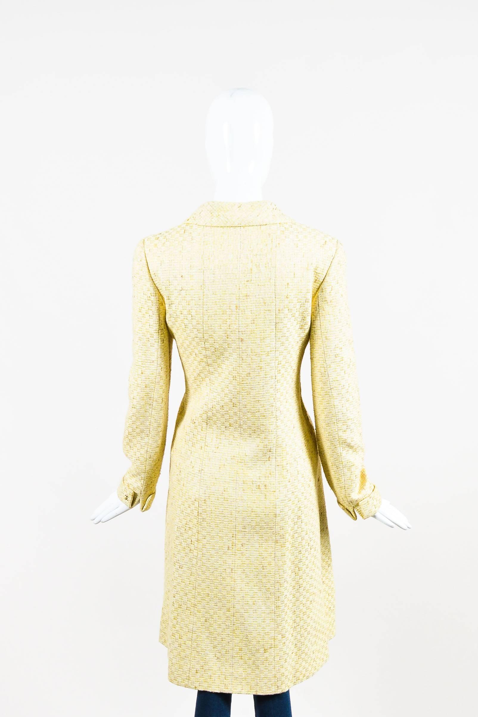 Vintage Chanel Yellow White Tweed Zipped Front Split Long Structured Coat SZ 40 In Good Condition For Sale In Chicago, IL