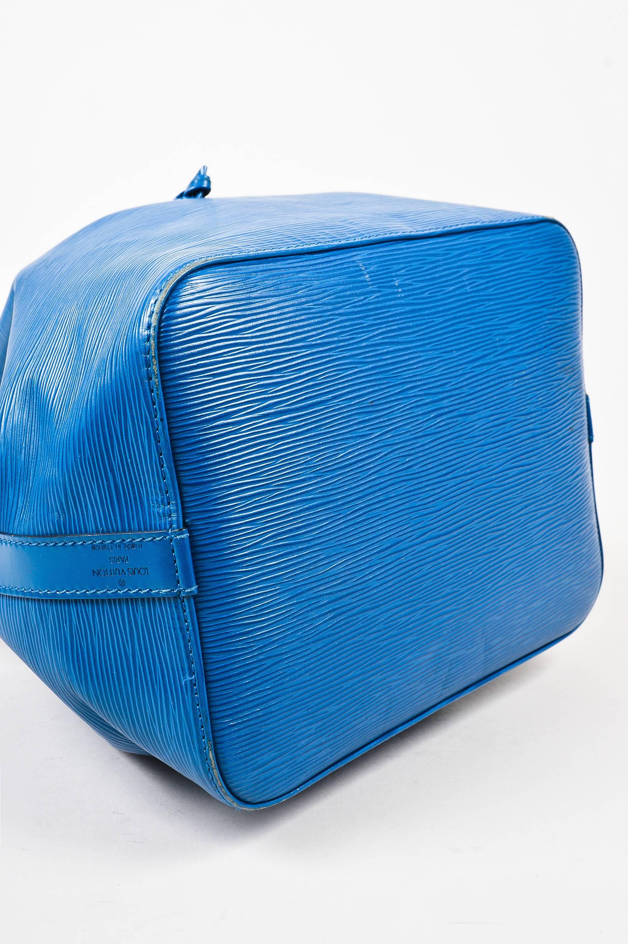 louis vuitton blue bucket bag