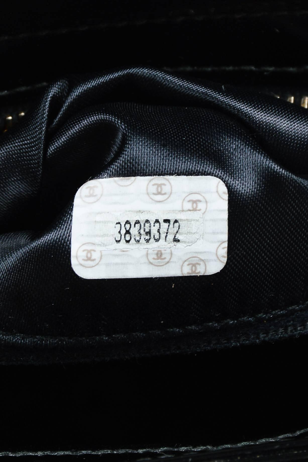Vintage Chanel Black Patent Leather Quilted Gold Tone Chain Strap Shoulder Bag For Sale 4