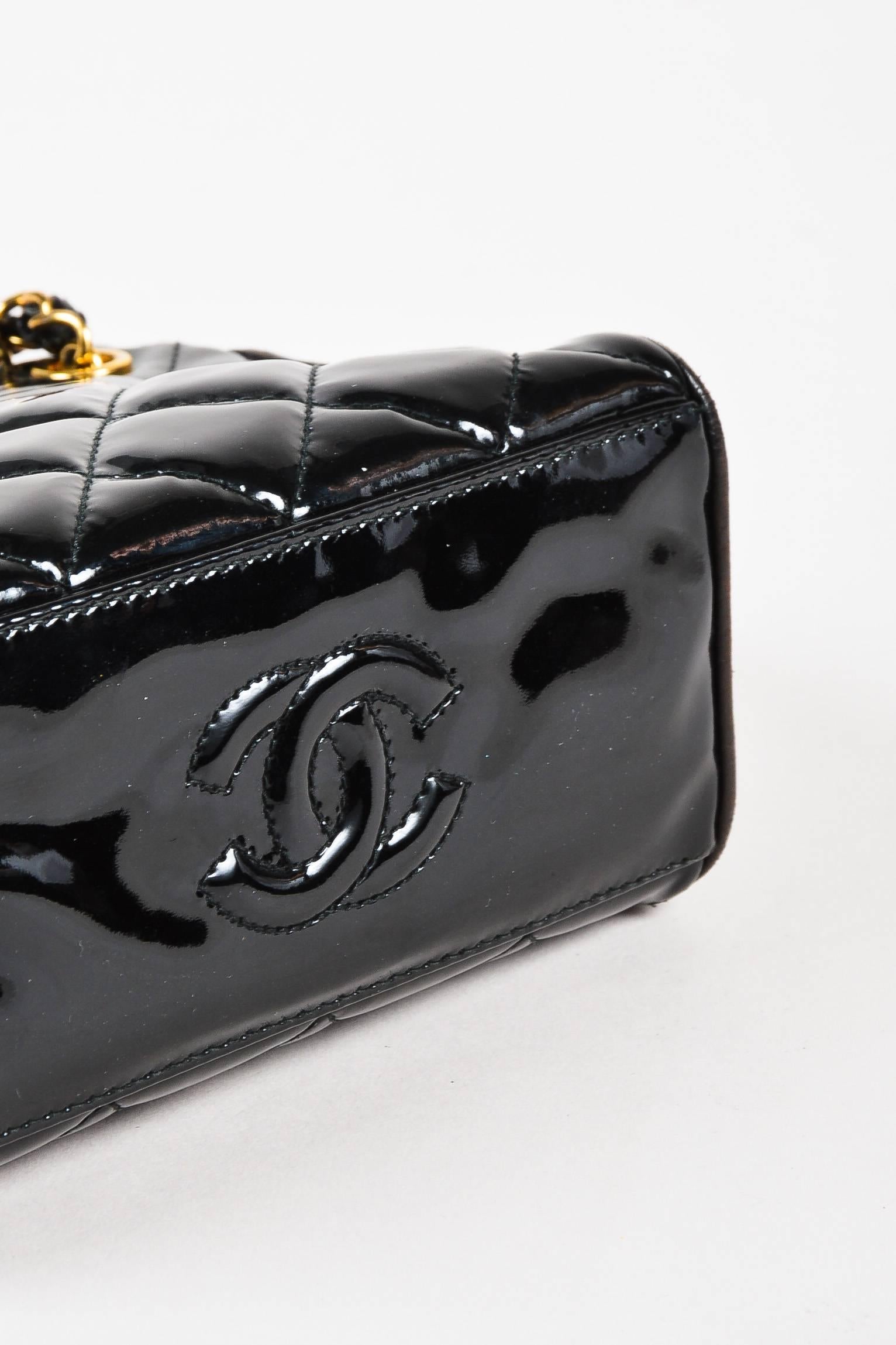 Vintage Chanel Black Patent Leather Quilted Gold Tone Chain Strap Shoulder Bag In Good Condition For Sale In Chicago, IL