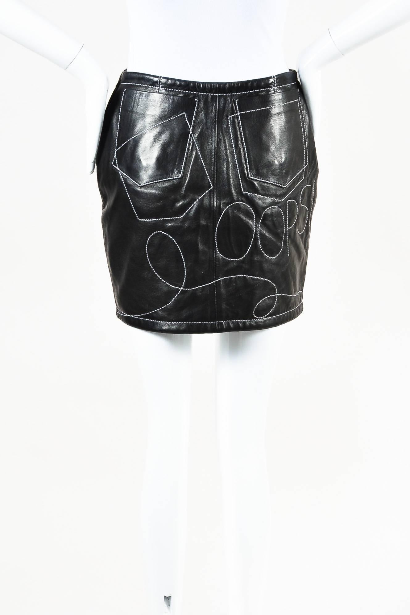 Moschino Black & White Leather Top Stitched Mini Skirt SZ 42 In Excellent Condition For Sale In Chicago, IL