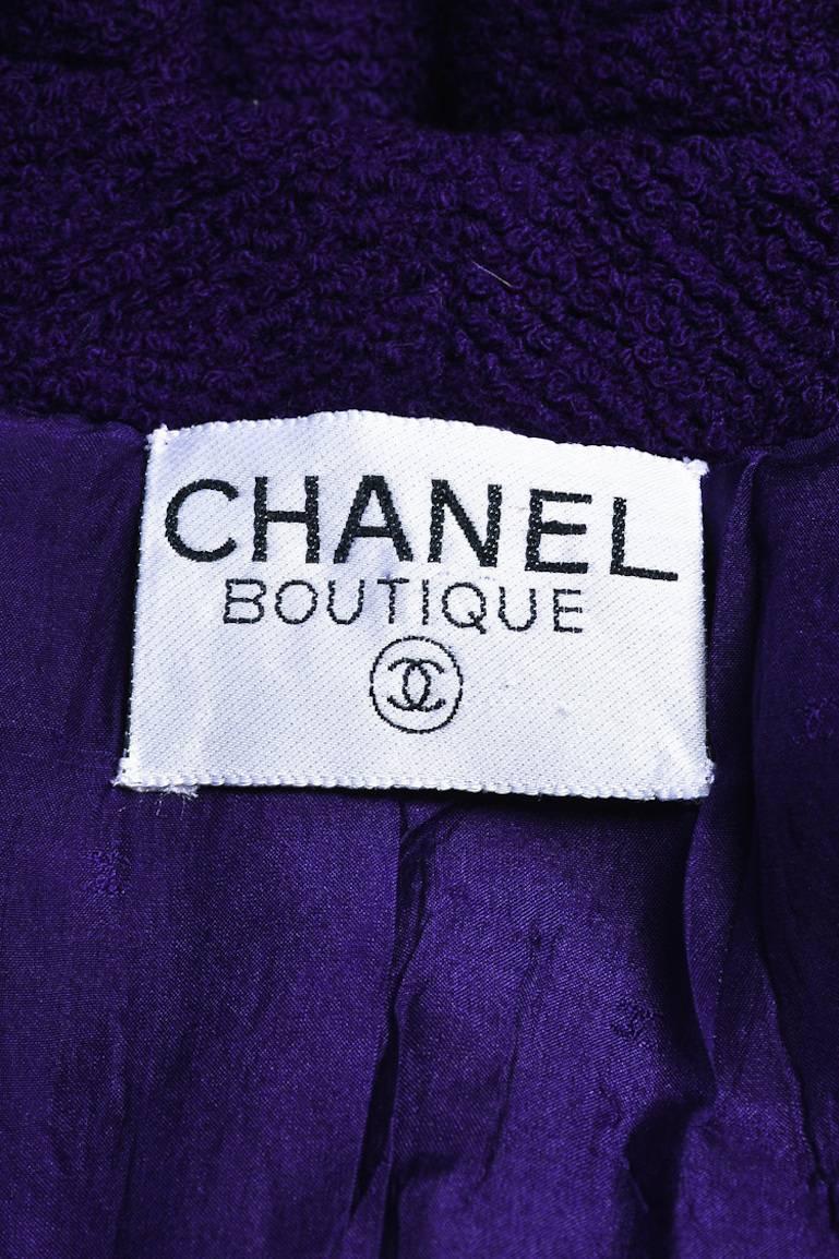 Black Chanel Boutique Purple Gold Tone Boucle Knit Woven Button Long Sleeve Jacket For Sale