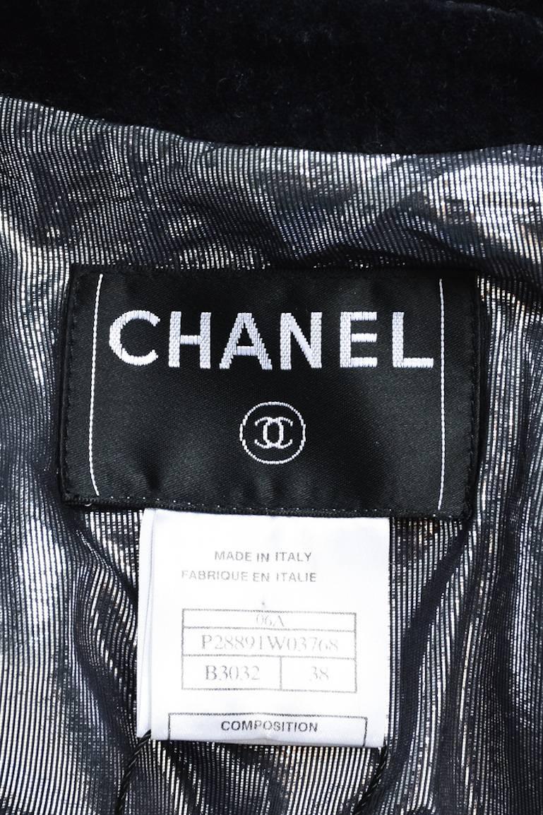 Black Chanel 06A Navy Velvet Silver Tone Chain Link Zip Up Motorcycle Jacket Size 38 For Sale