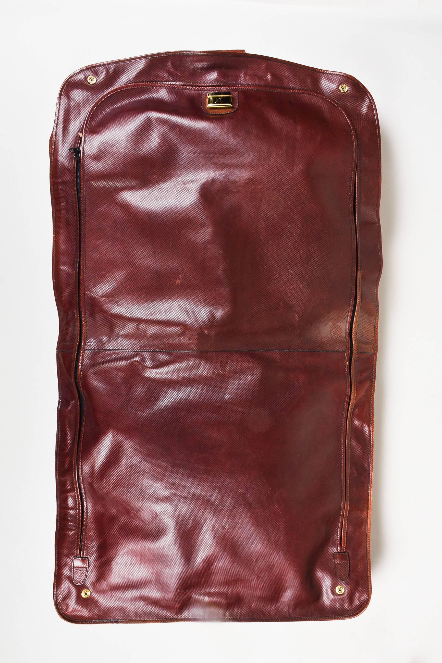 Vintage Bottega Veneta Reddish Brown Textured Leather GHW Folding Garment Bag For Sale 4