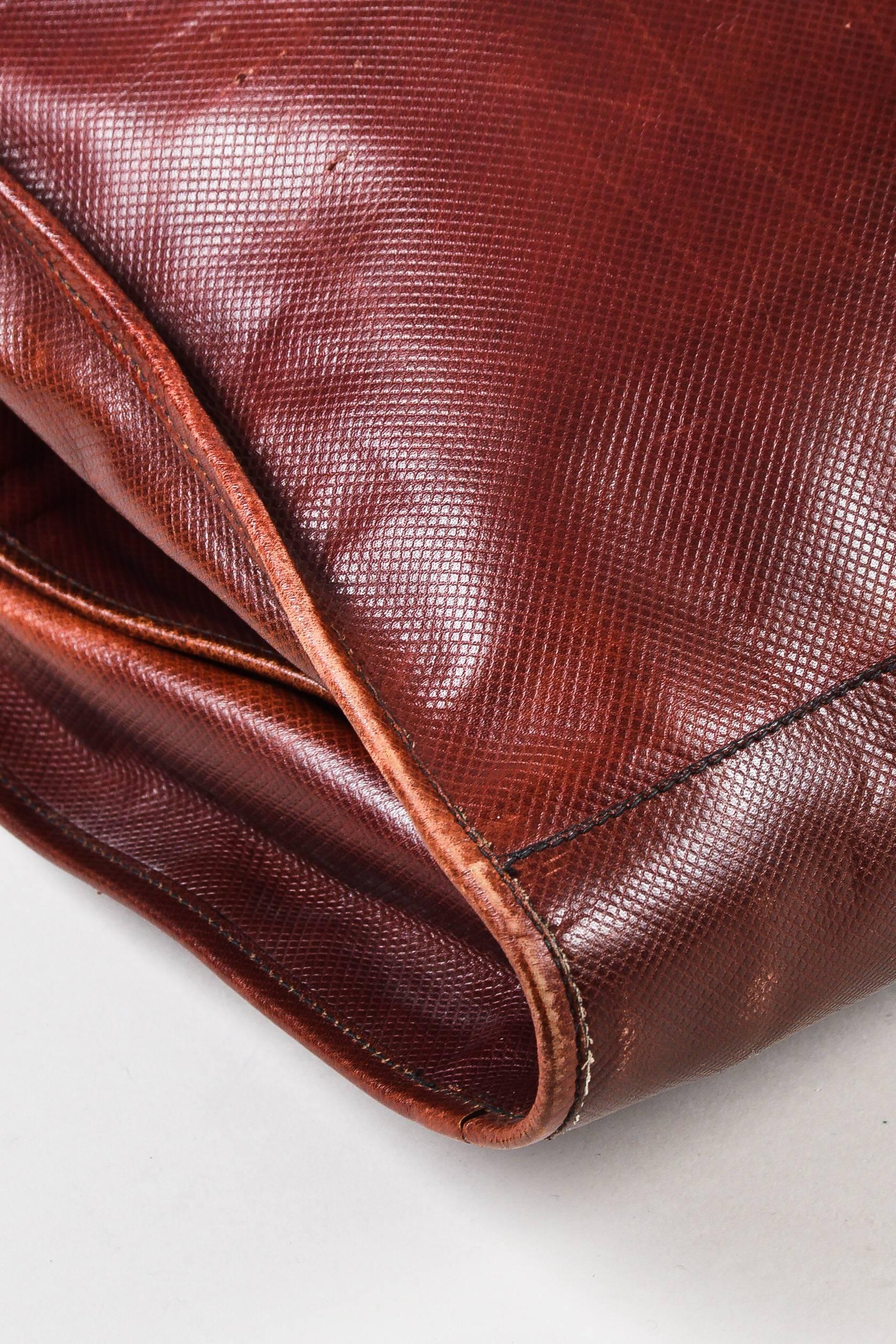 Women's Vintage Bottega Veneta Reddish Brown Textured Leather GHW Folding Garment Bag For Sale