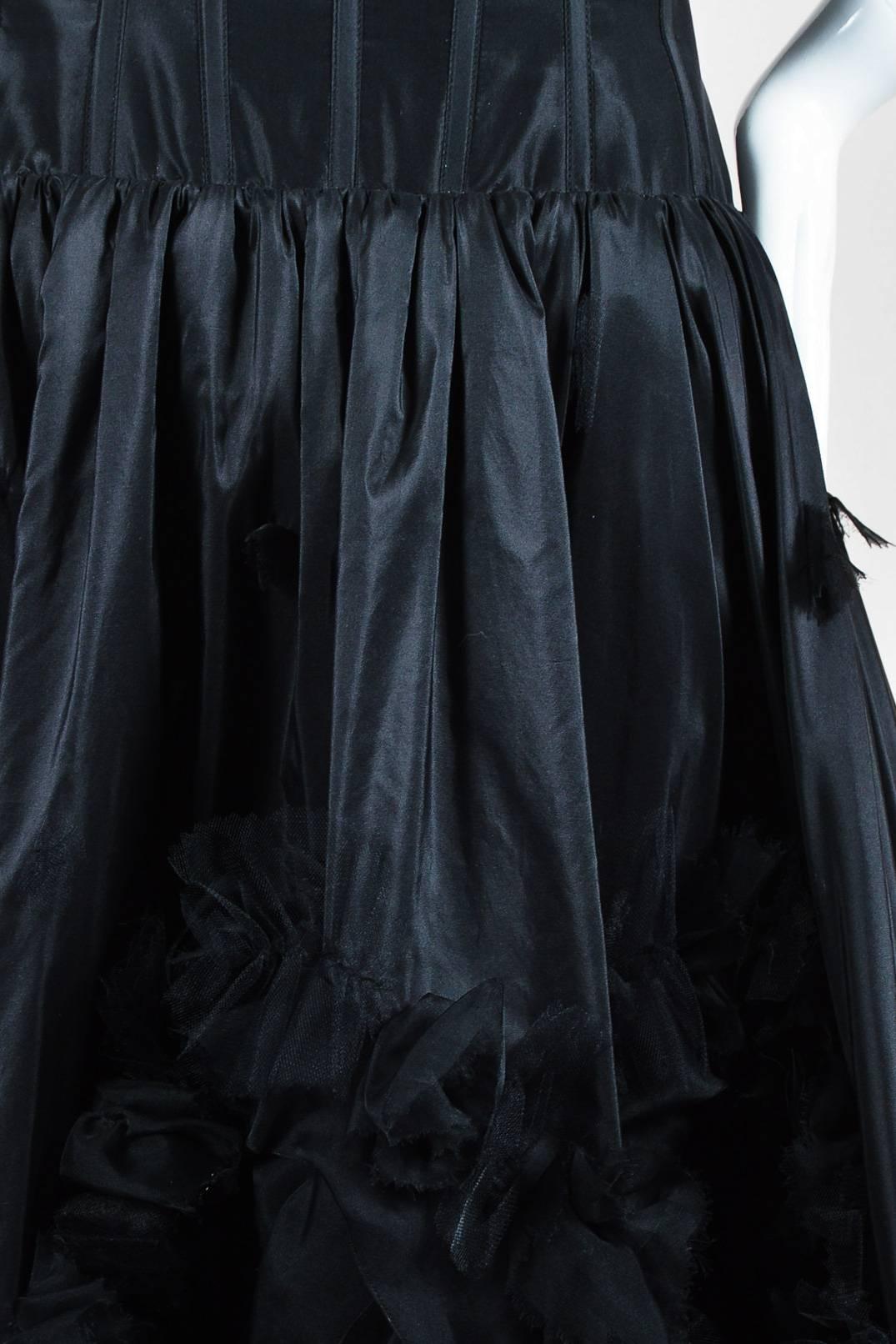 Women's Oscar de la Renta Resort 07 Black Corset Ruffle Dress Size 8 For Sale