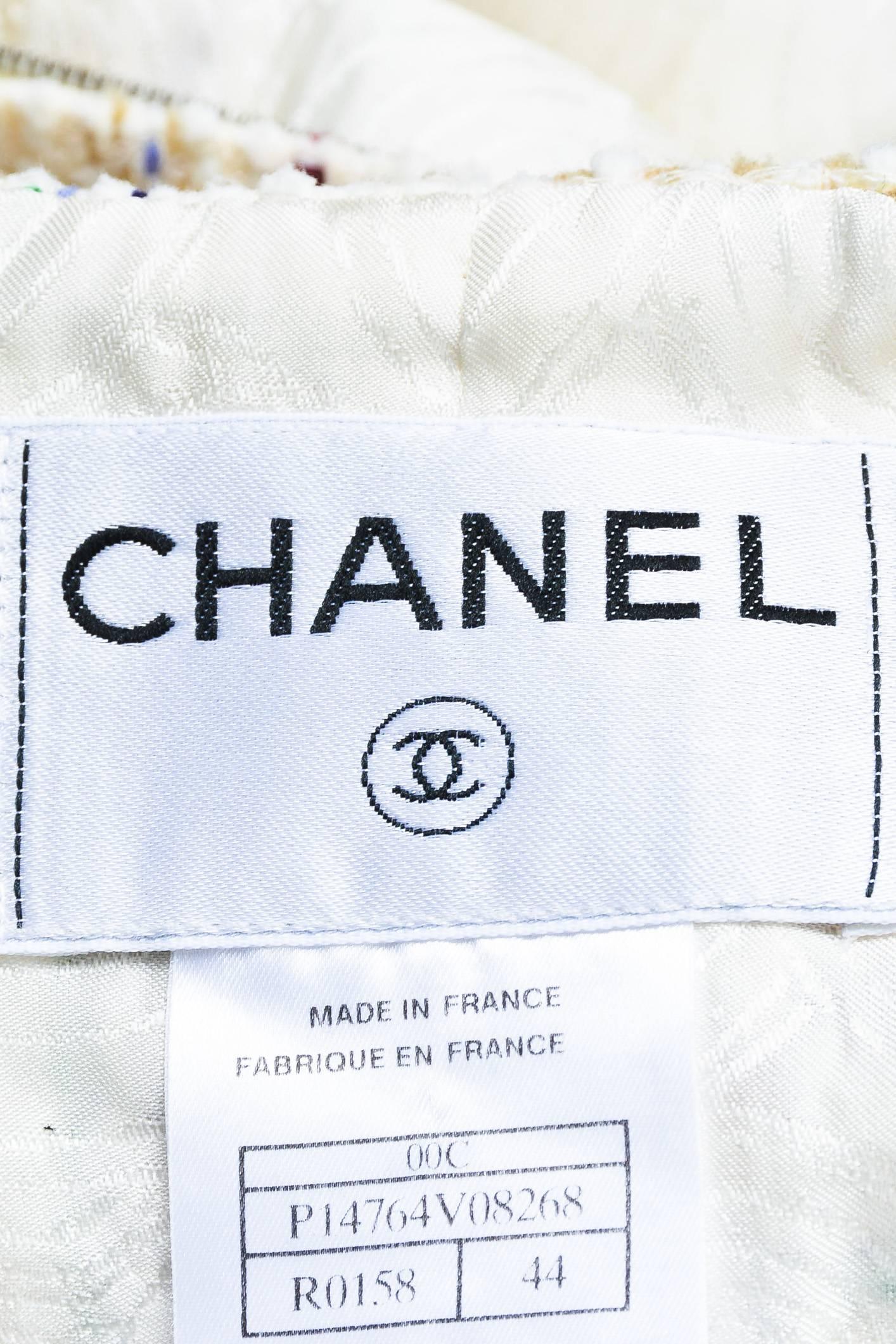 Women's Chanel 00C Ivory Multicolor Boucle Striped Fringe Zip Jacket Size 44 For Sale