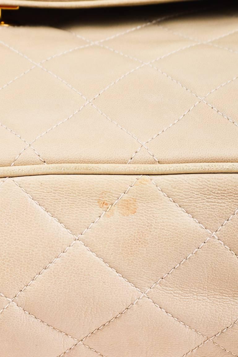 Vintage Chanel Beige Lambskin Quilted Gold Tone 'CC' Fringe Tassel Shoulder Bag For Sale 1