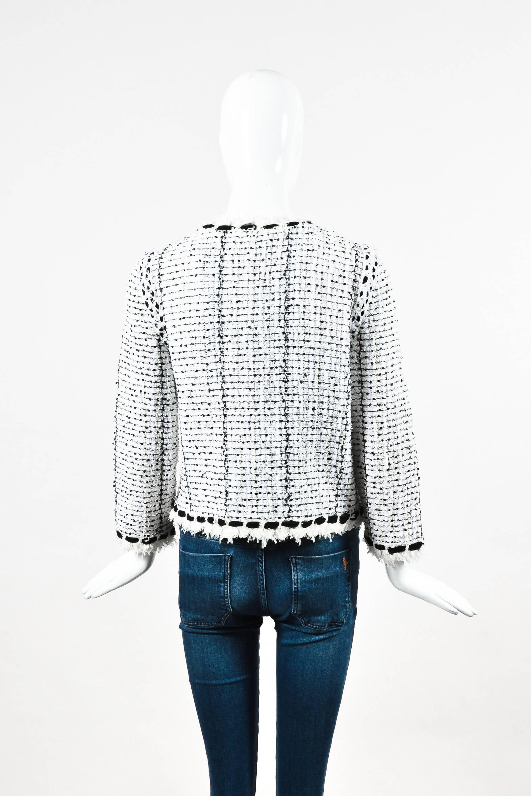 Chanel White Black Boucle Tweed Sequin Embellished Long Sleeve Jacket Size 44 In Good Condition For Sale In Chicago, IL