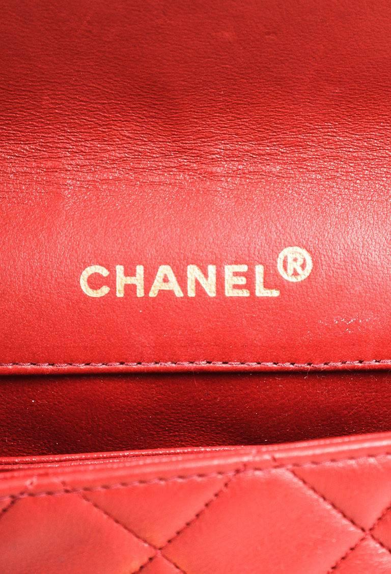 Vintage Chanel Red Lambskin Quilted Crossbody 'CC' Flap Bag For Sale 3