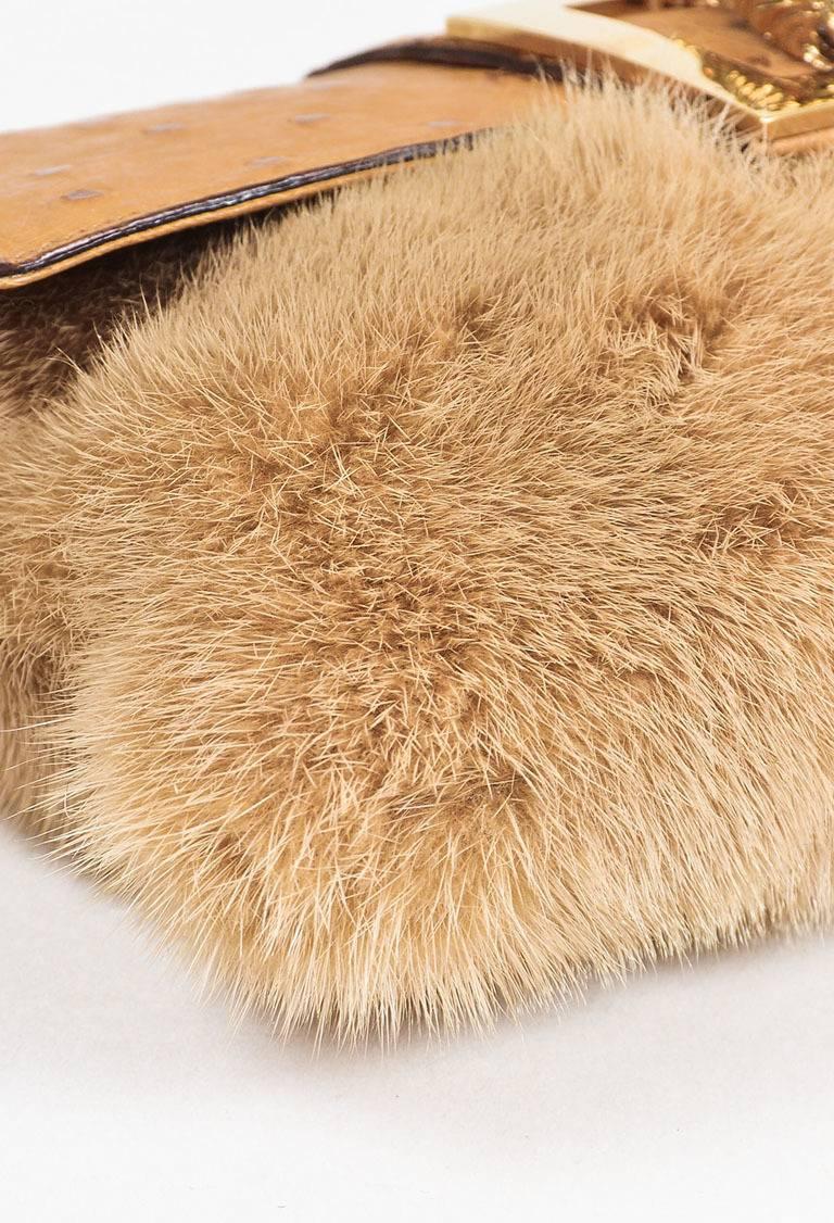 Gucci Tom Ford Tan Ostrich Leather Mink Fur Chain Strap Tiger Flap Shoulder Bag In Good Condition For Sale In Chicago, IL