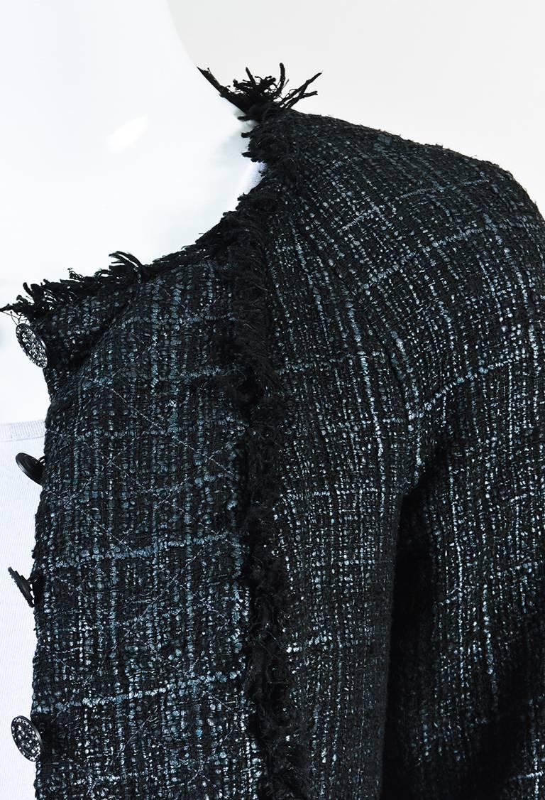 Women's Chanel Autumn 2005 Black & Gray Coated Tweed Fringe 'CC' Button Jacket For Sale
