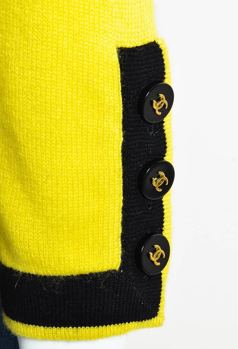 Women's Chanel Boutique Vintage Yellow Black Cashmere Striped Cardigan For Sale