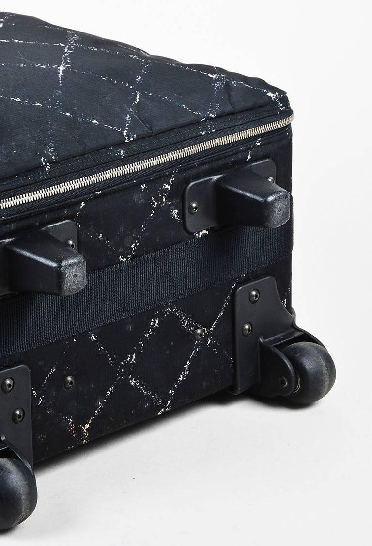 black roller suitcase