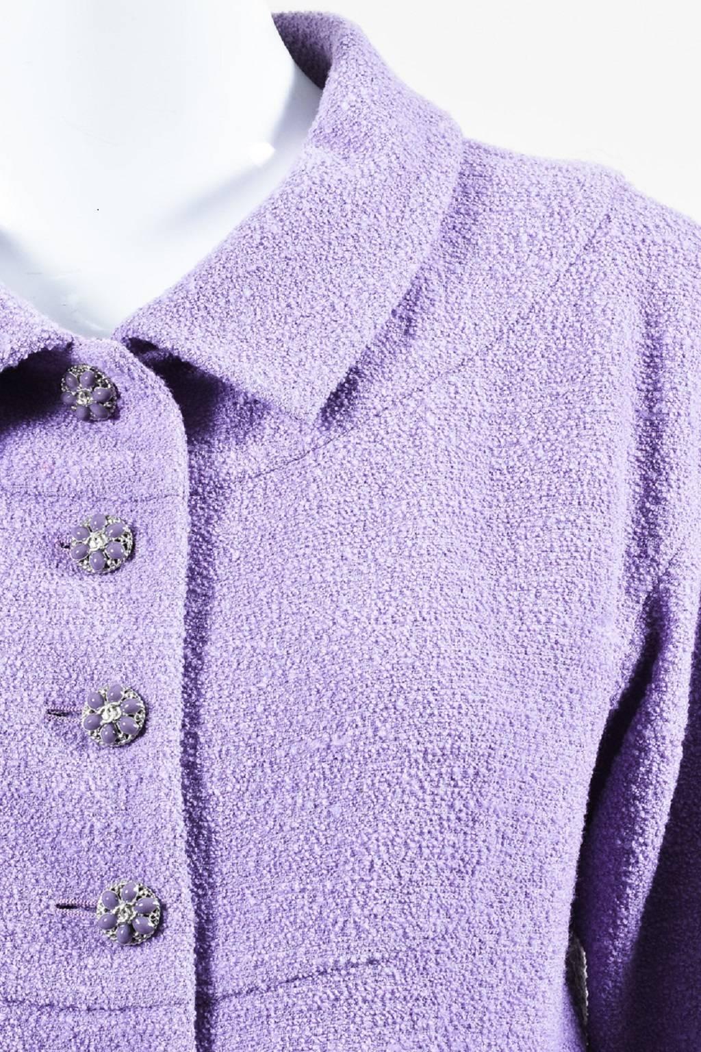 Women's Chanel $4535 Lavender Purple Wool Boucle 'CC' Cabochon Button Jacket SZ 40 For Sale
