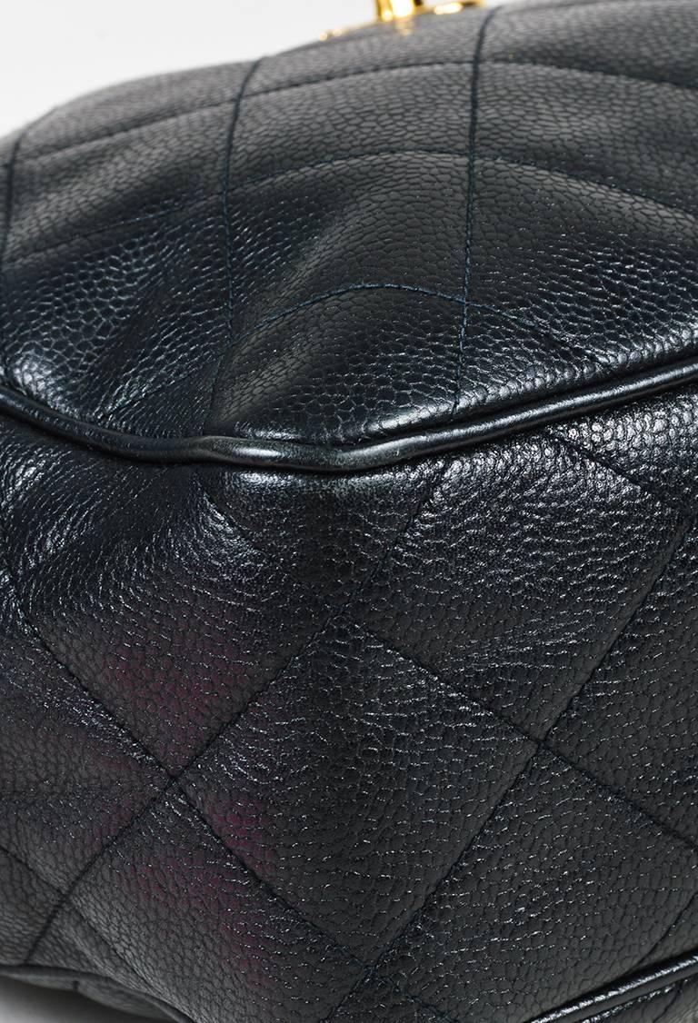 Women's Vintage Chanel Black Caviar Leather Quilted 'CC' Turnlock Accent Bag For Sale
