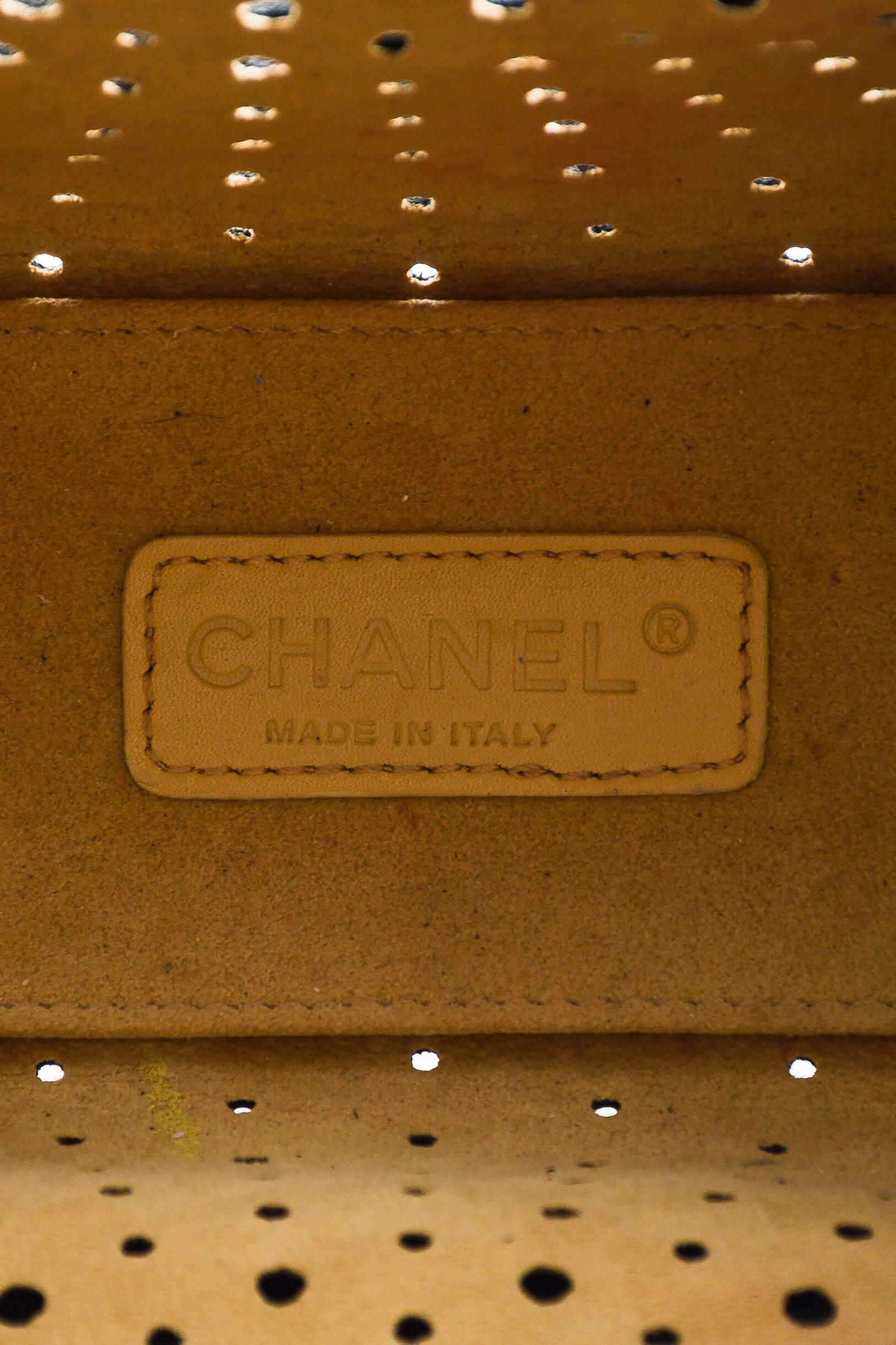 Chanel Black Perforated Patent Leather 'CC' Logo Clutch Handbag For Sale 2