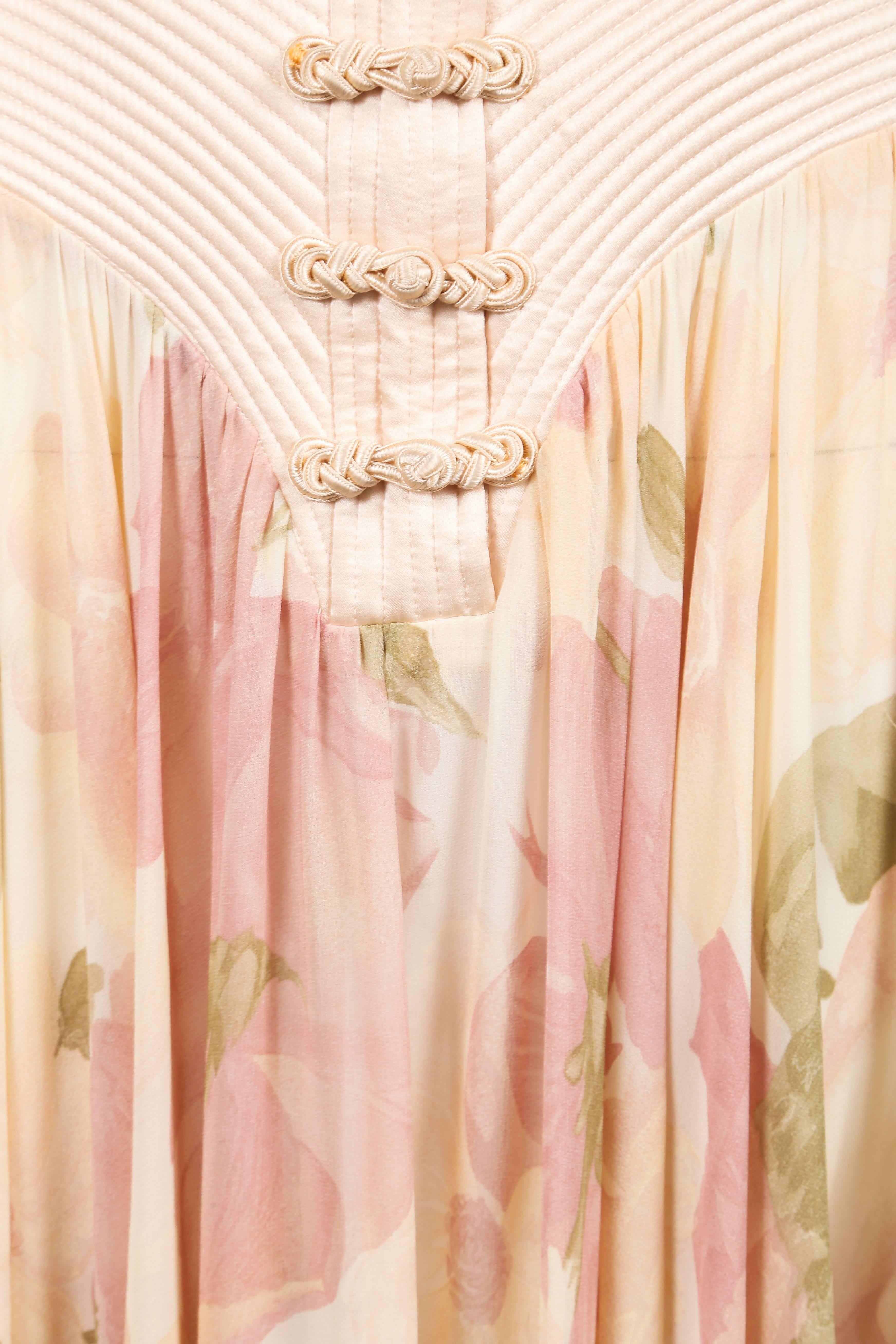 Vintage Valentino Pink Silk Lace Trim Floral Print Sheer Full Length Dress SZ 6 In Good Condition For Sale In Chicago, IL