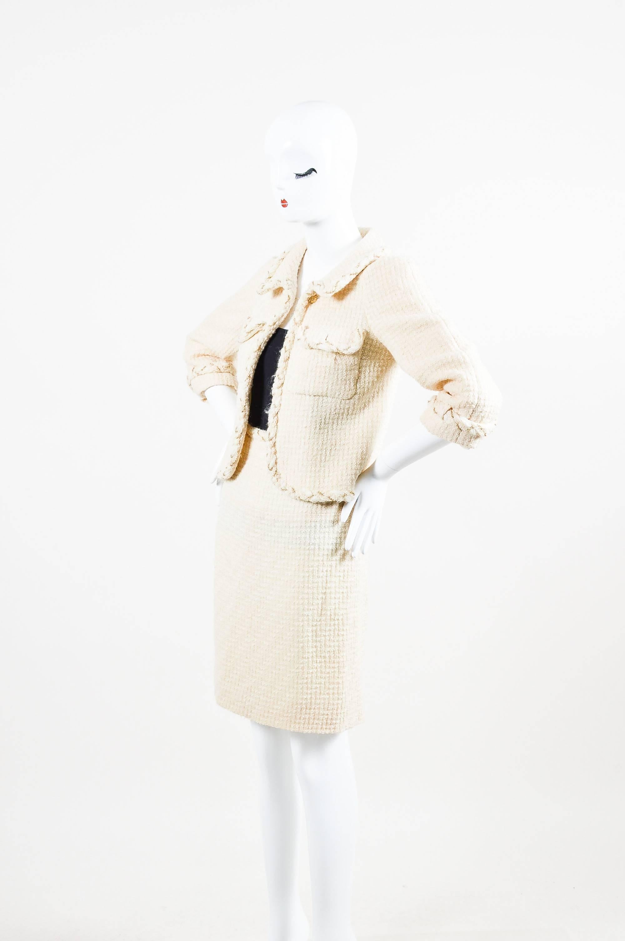 Chanel 07A Cream Tweed Gold Tone Chain Trim Tweed Jacket Skirt Set SZ 36 In Good Condition For Sale In Chicago, IL