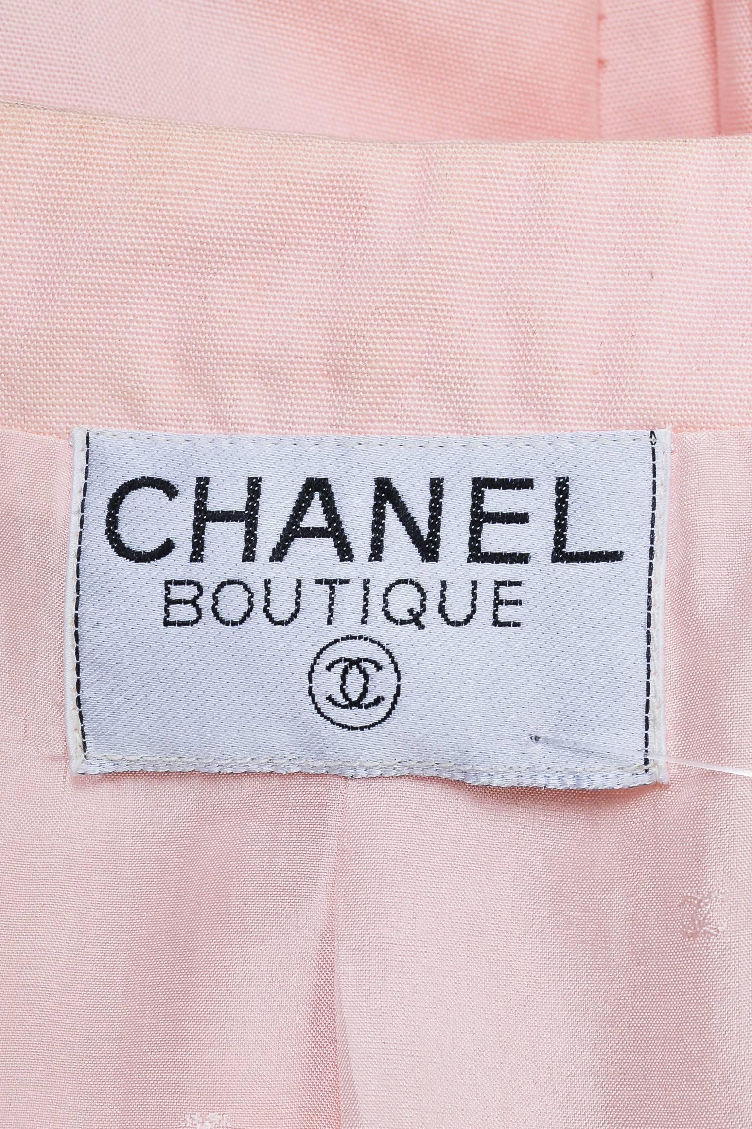Women's Chanel Light Pink Poplin Button Up Tailored Long Sleeve Blazer Jacket For Sale