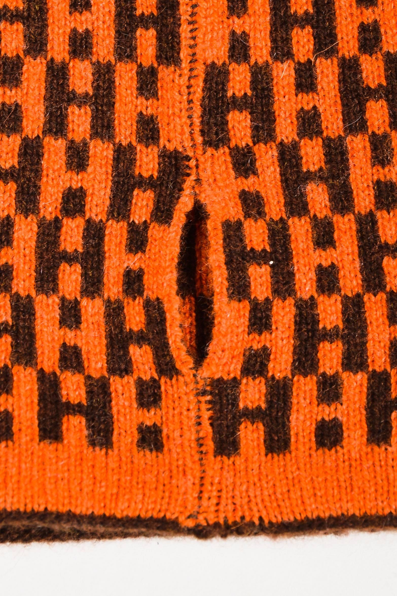 Hermes Brown & Orange Knit Reversible 'H' Logo Fingerless Arm Warmers In Good Condition For Sale In Chicago, IL