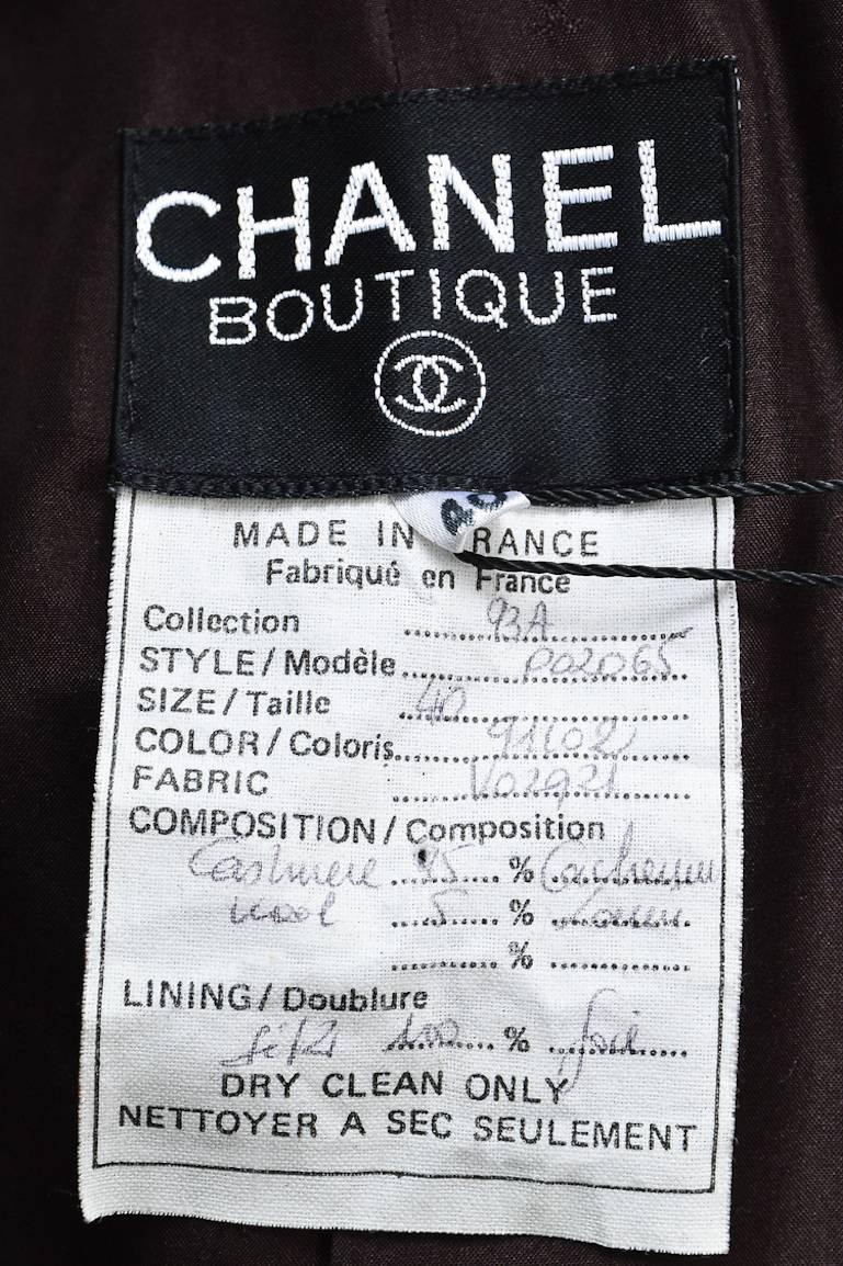Vintage Chanel Boutique Dark Brown Cashmere & Wool 'CC' Buttons Long Coat SZ 40 In Good Condition For Sale In Chicago, IL