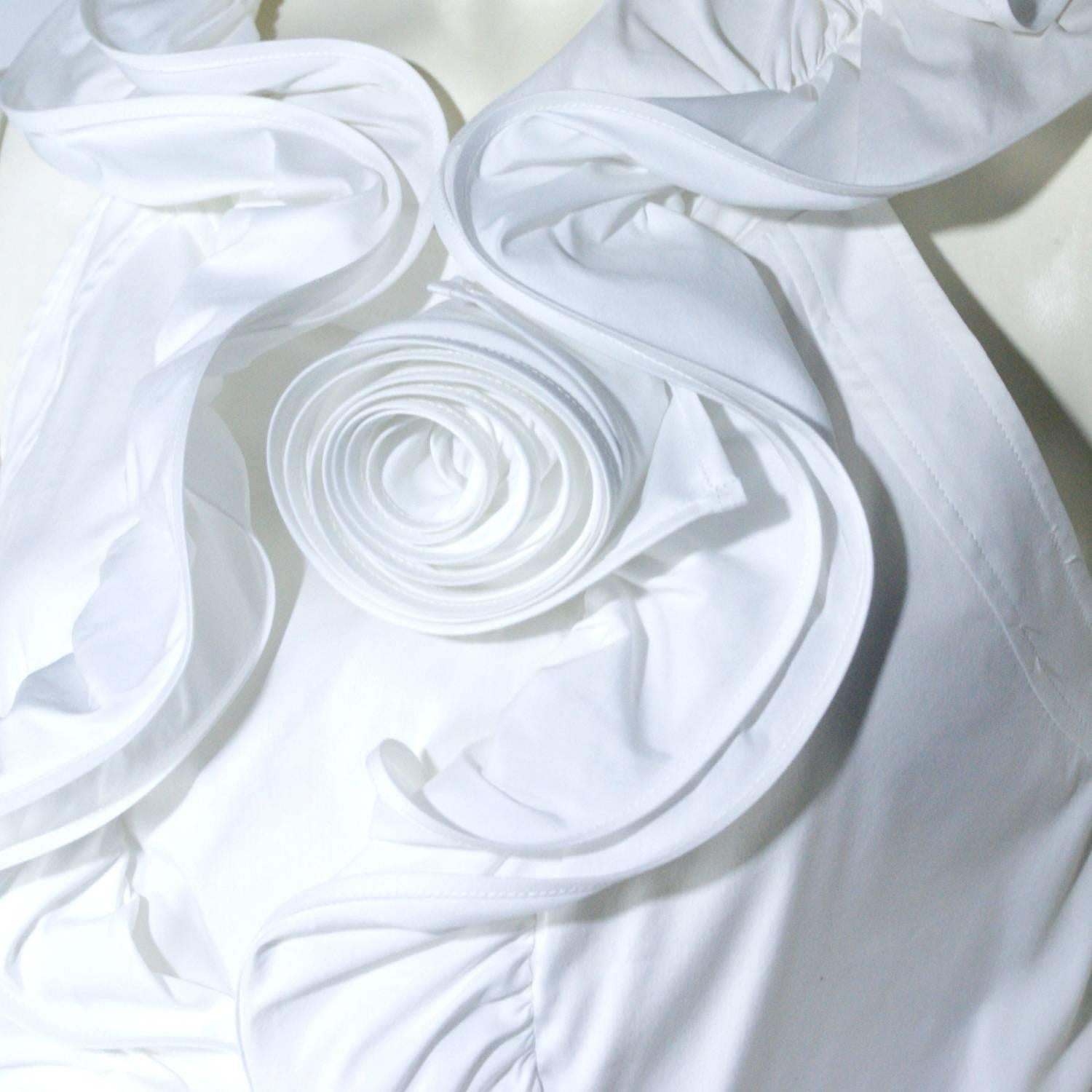 Women's Oscar de la Renta White Ruffle Sleevless Blouse For Sale
