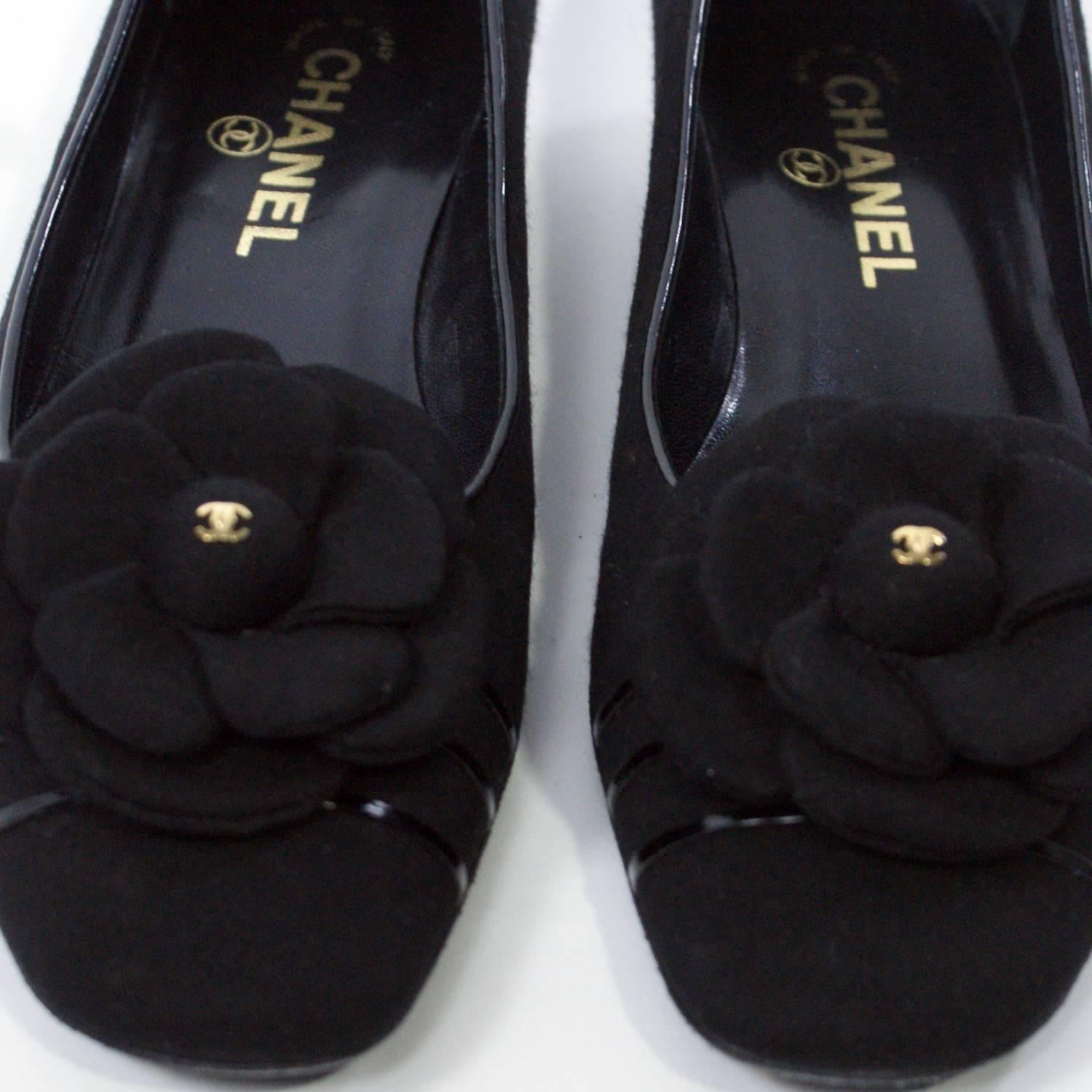 Chanel Black Floral Logo Flats For Sale 1