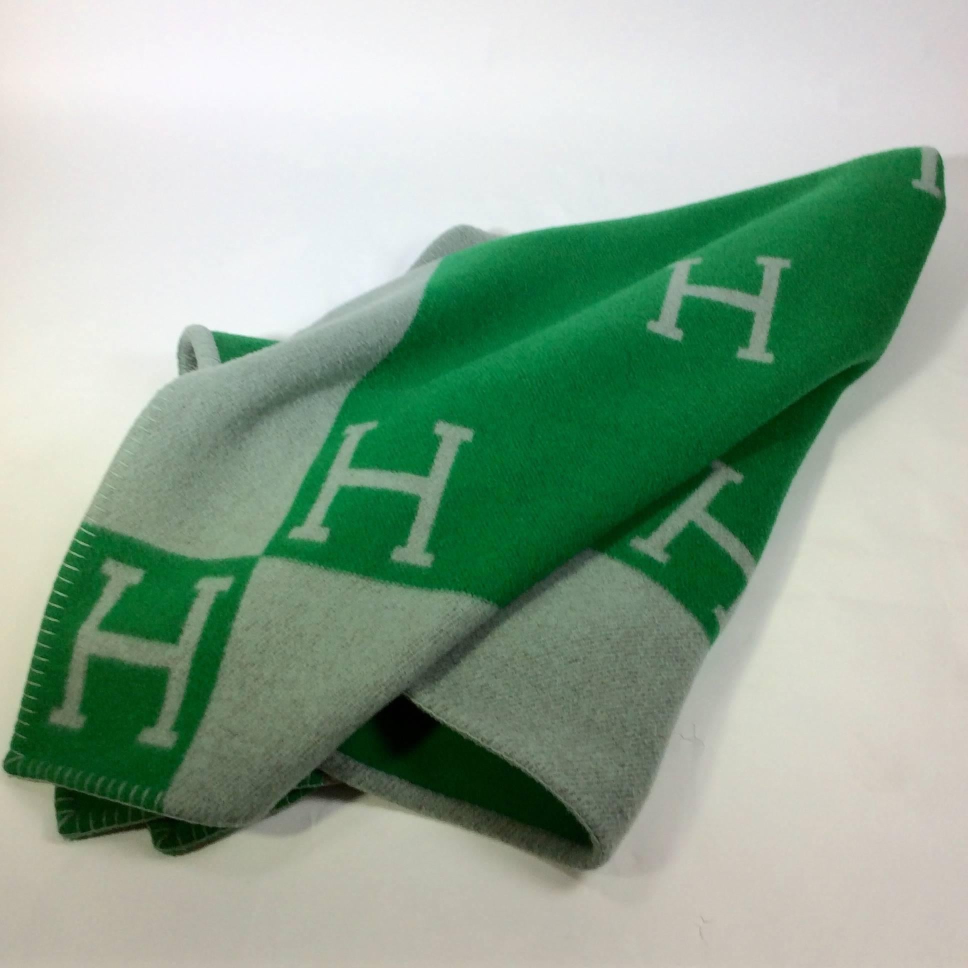 green hermes blanket