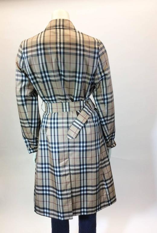 Burberry Classic Plaid Raincoat Trench Coat at 1stDibs burberry plaid