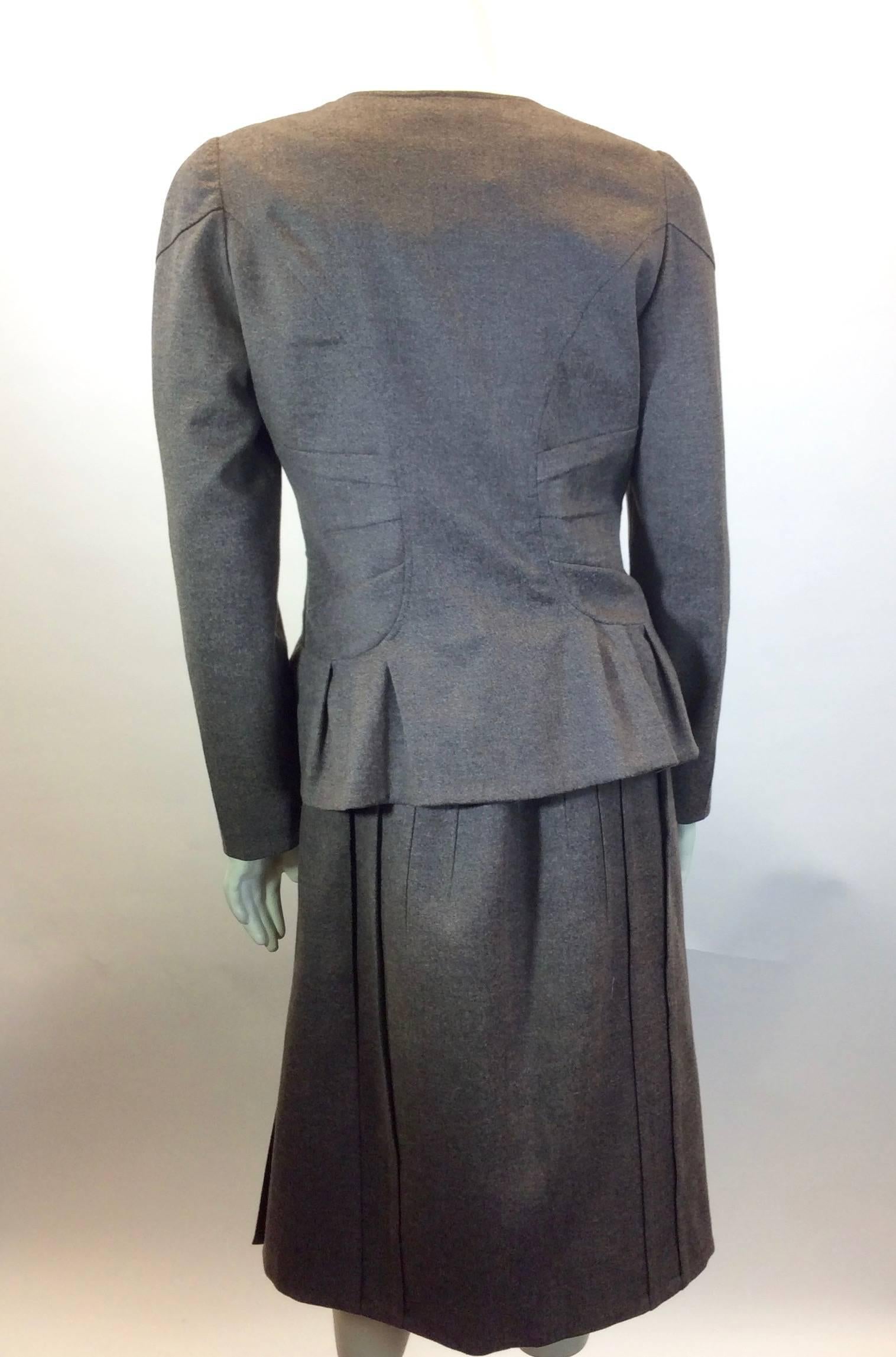 Oscar De La Renta Brown Wool Two Piece Skirt Suit In Excellent Condition In Narberth, PA