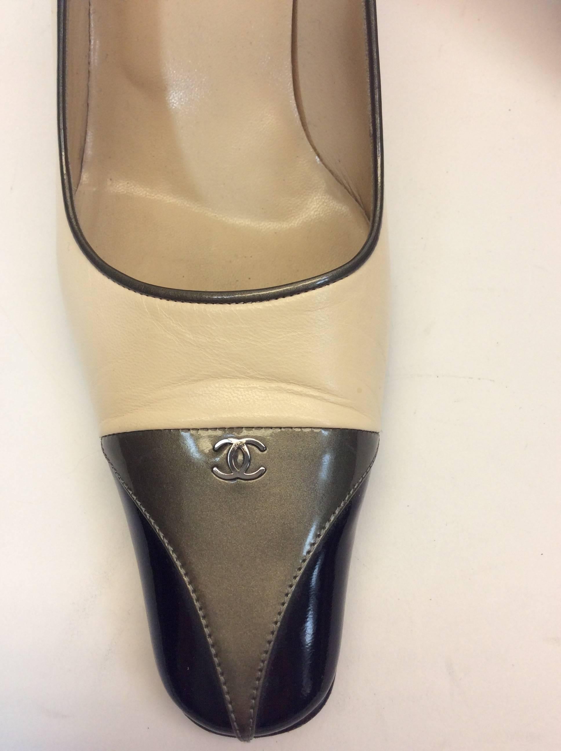 Chanel Tan Leather with Patent Leather Olive/Black Cap Toe Heel  For Sale 4