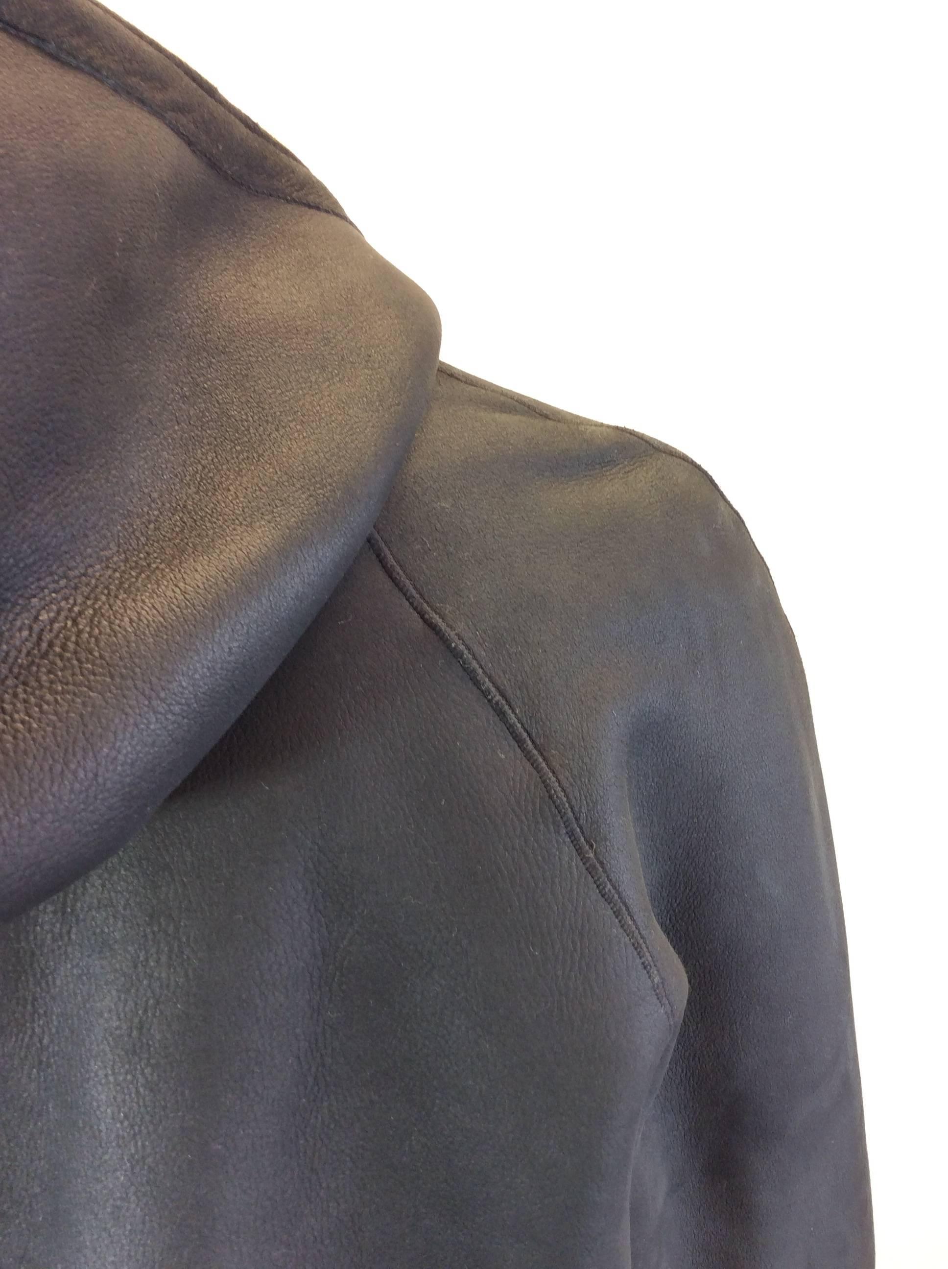 Autunno Collezione Shearling Deep Brown Suede Tan Sheepskin Lined Hooded Coat In Excellent Condition For Sale In Narberth, PA