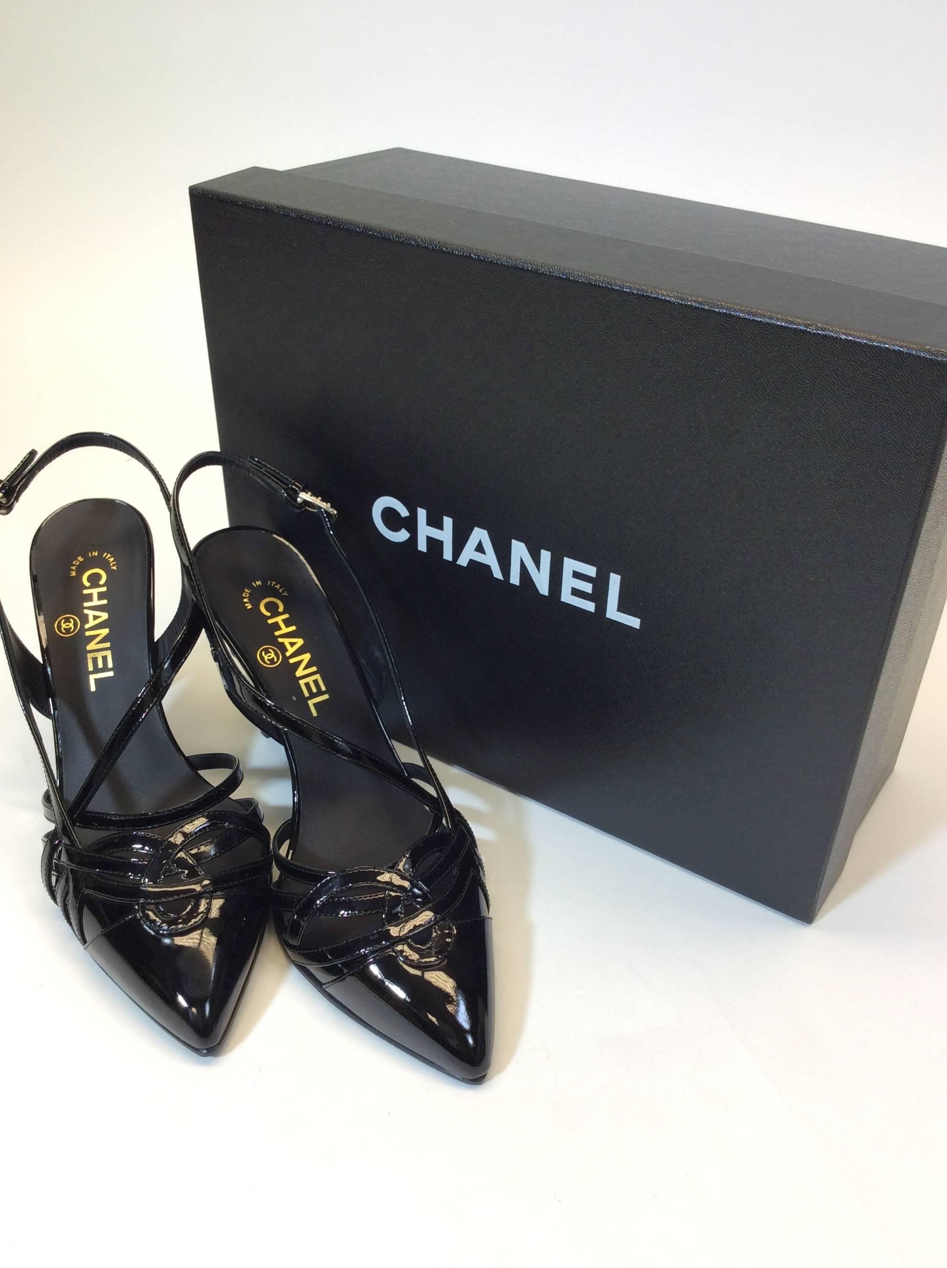 Chanel Black Patent Leather Strap Heel For Sale 6