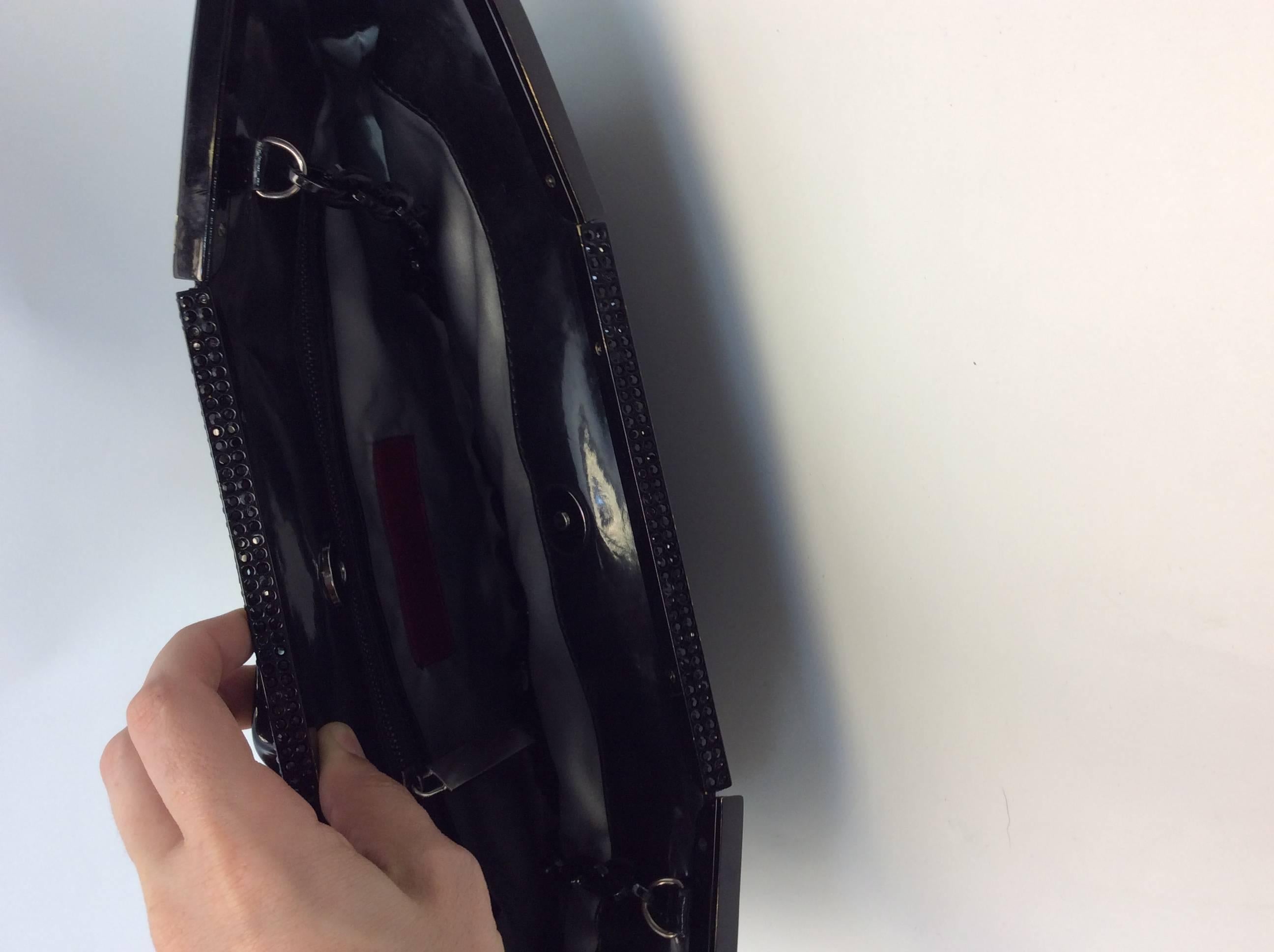 Valentino Patent Leather Ruffle Clutch In Good Condition For Sale In Narberth, PA