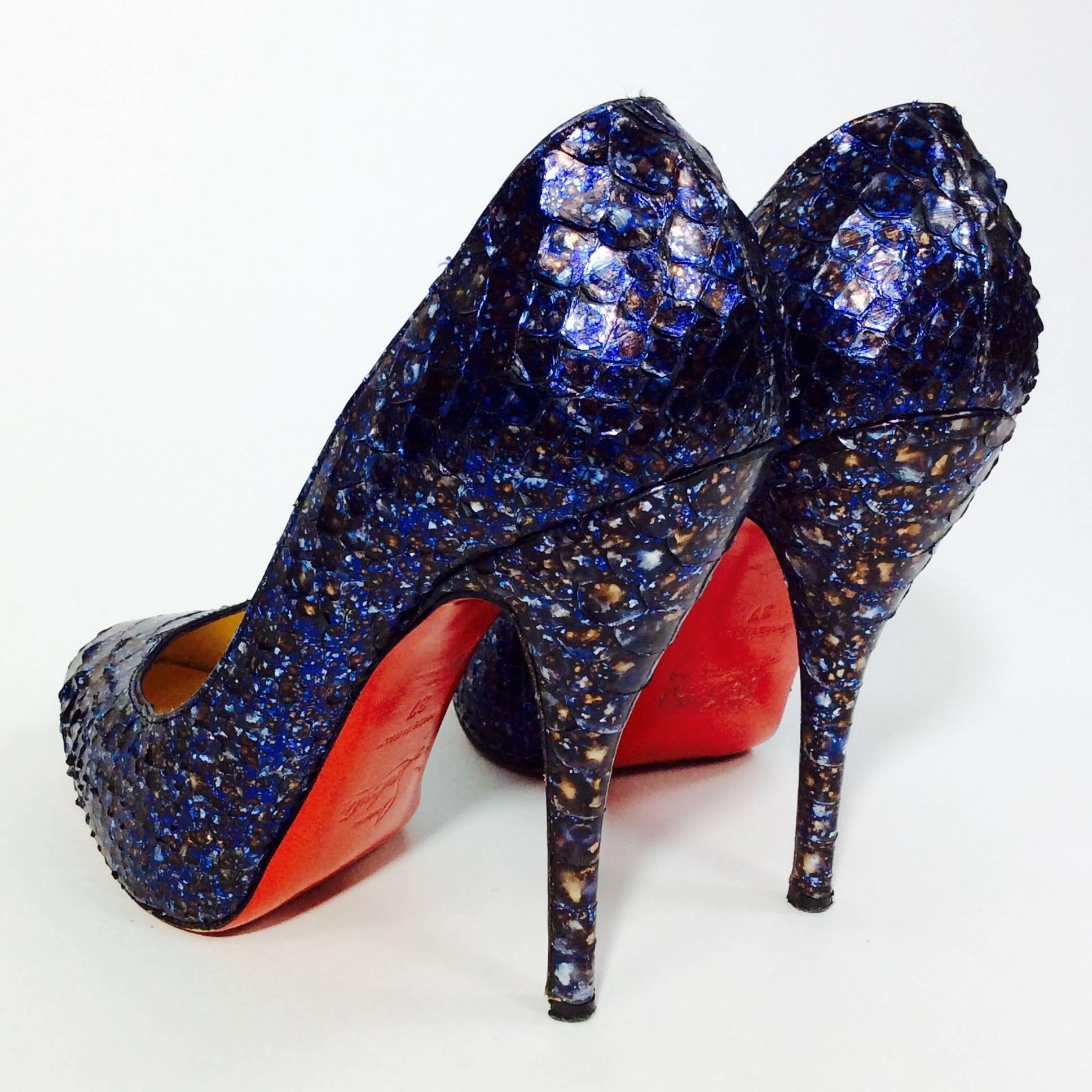 blue glitter pumps