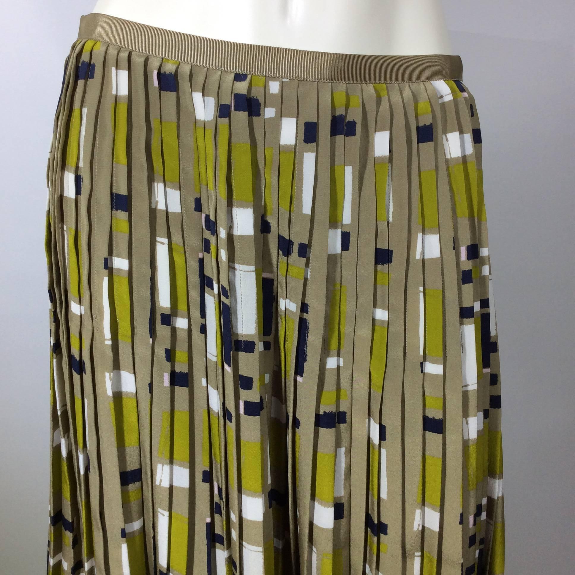 Women's Oscar de la Renta Green Rectangle Print Pleated Skirt For Sale