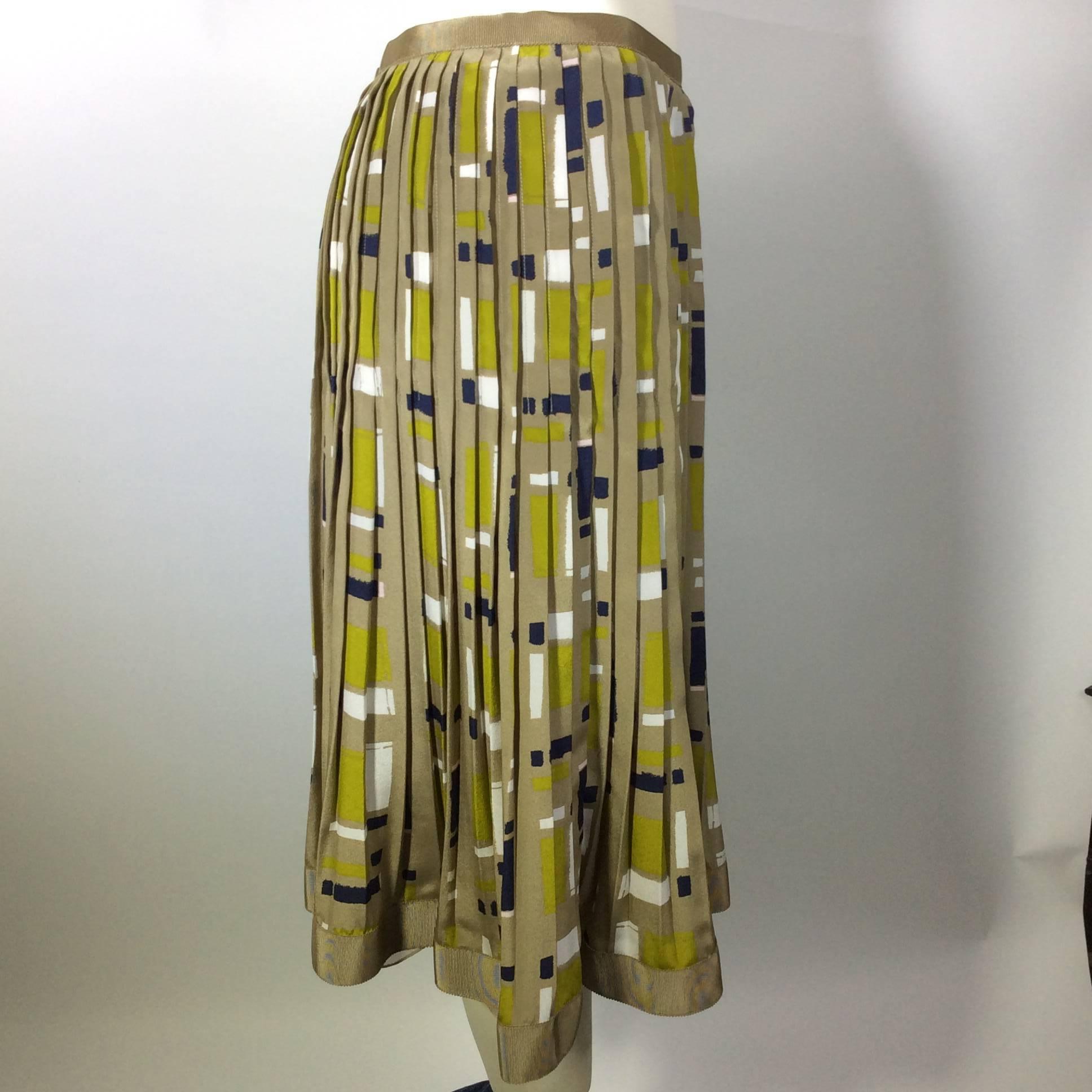 Brown Oscar de la Renta Green Rectangle Print Pleated Skirt For Sale