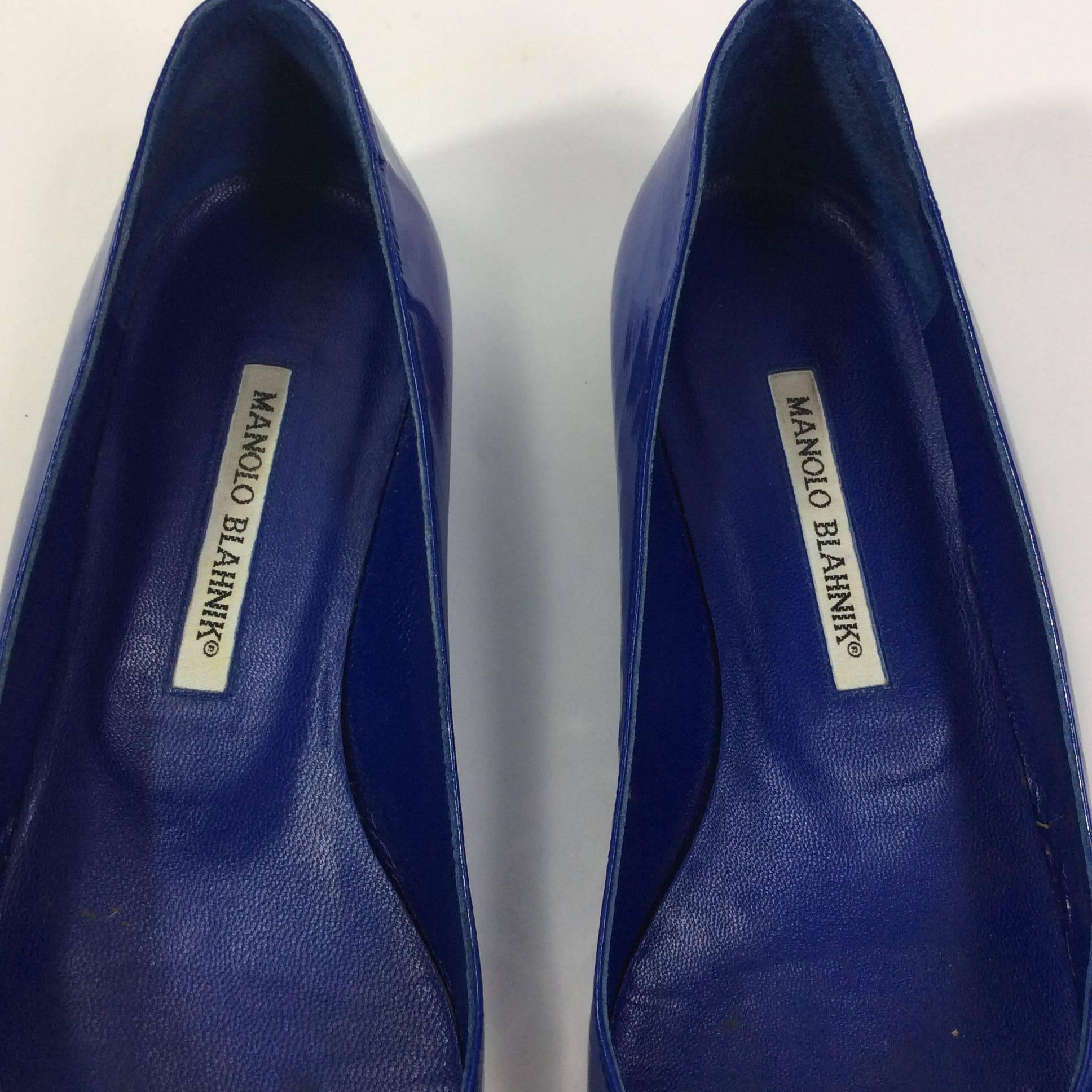 Manolo Blahnik Royal Blue Leather Flat In Excellent Condition In Narberth, PA