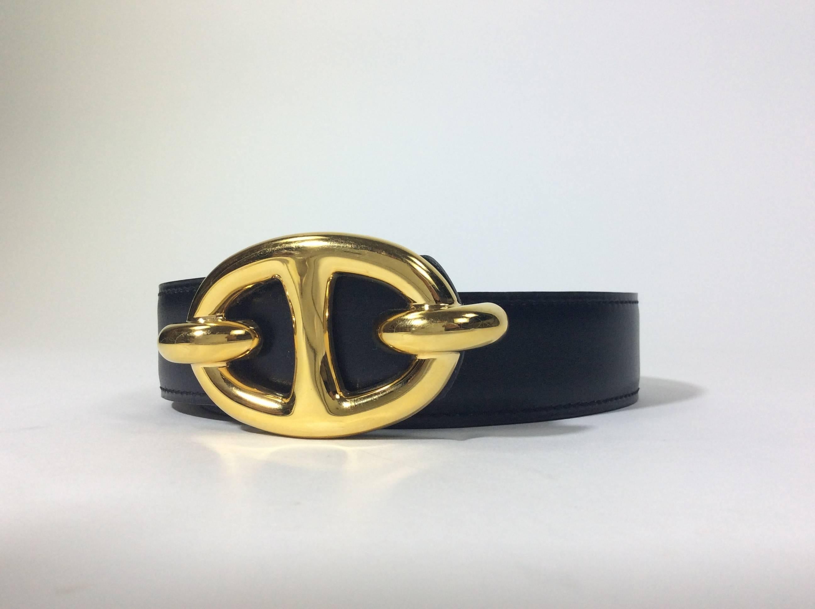 Hermes Black and Tan Reversible Belt with Gold Hardware In Excellent Condition For Sale In Narberth, PA