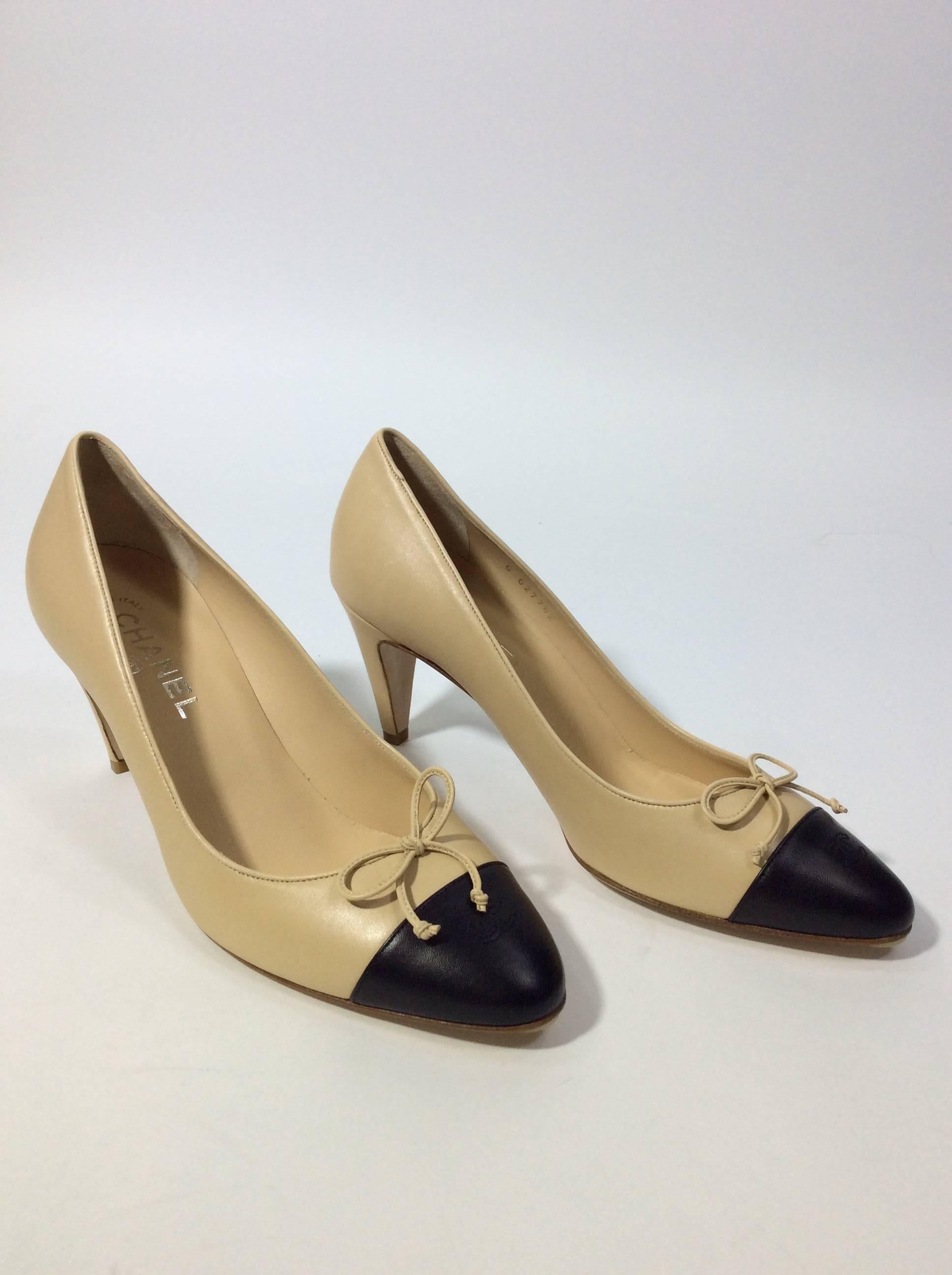 Brown Chanel Nude Black Toe Leather Pumps For Sale