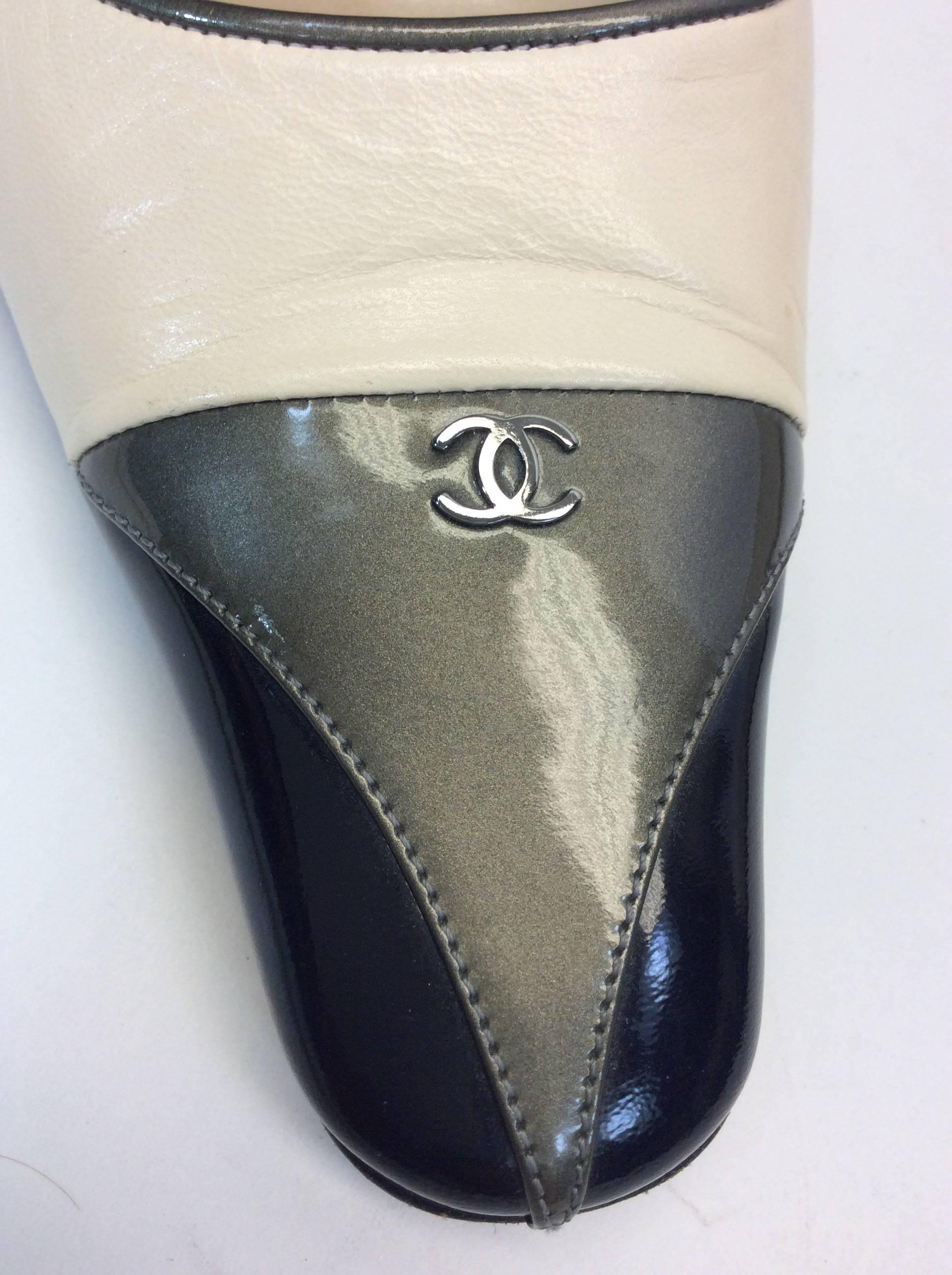 Chanel Tan Leather with Patent Leather Olive/Black Cap Toe Heel  For Sale 2