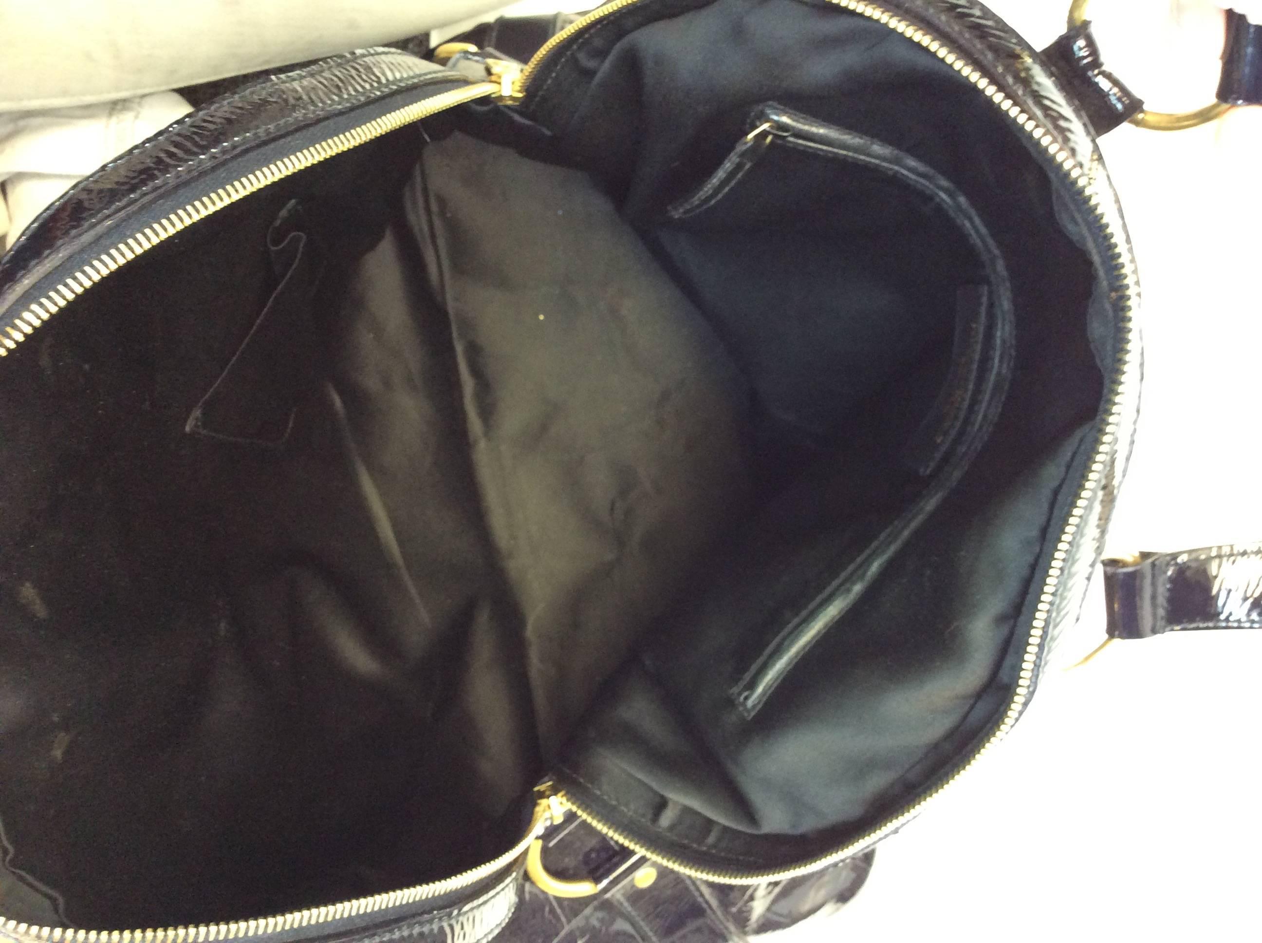 Yves Saint Laurent Black Patent Leather Large Muse Bag  For Sale 4