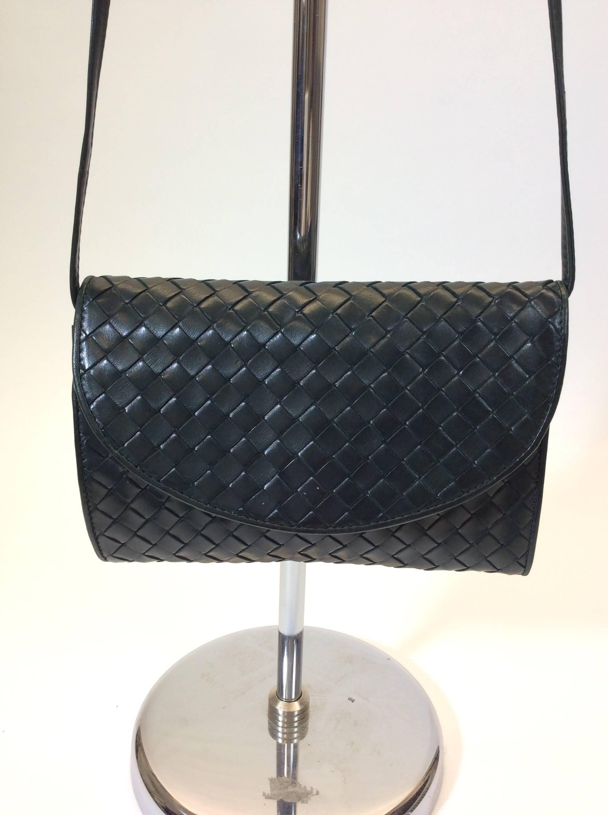 Bottega Veneta Forest Green Leather Woven Small Crossbody/Clutch In Excellent Condition In Narberth, PA