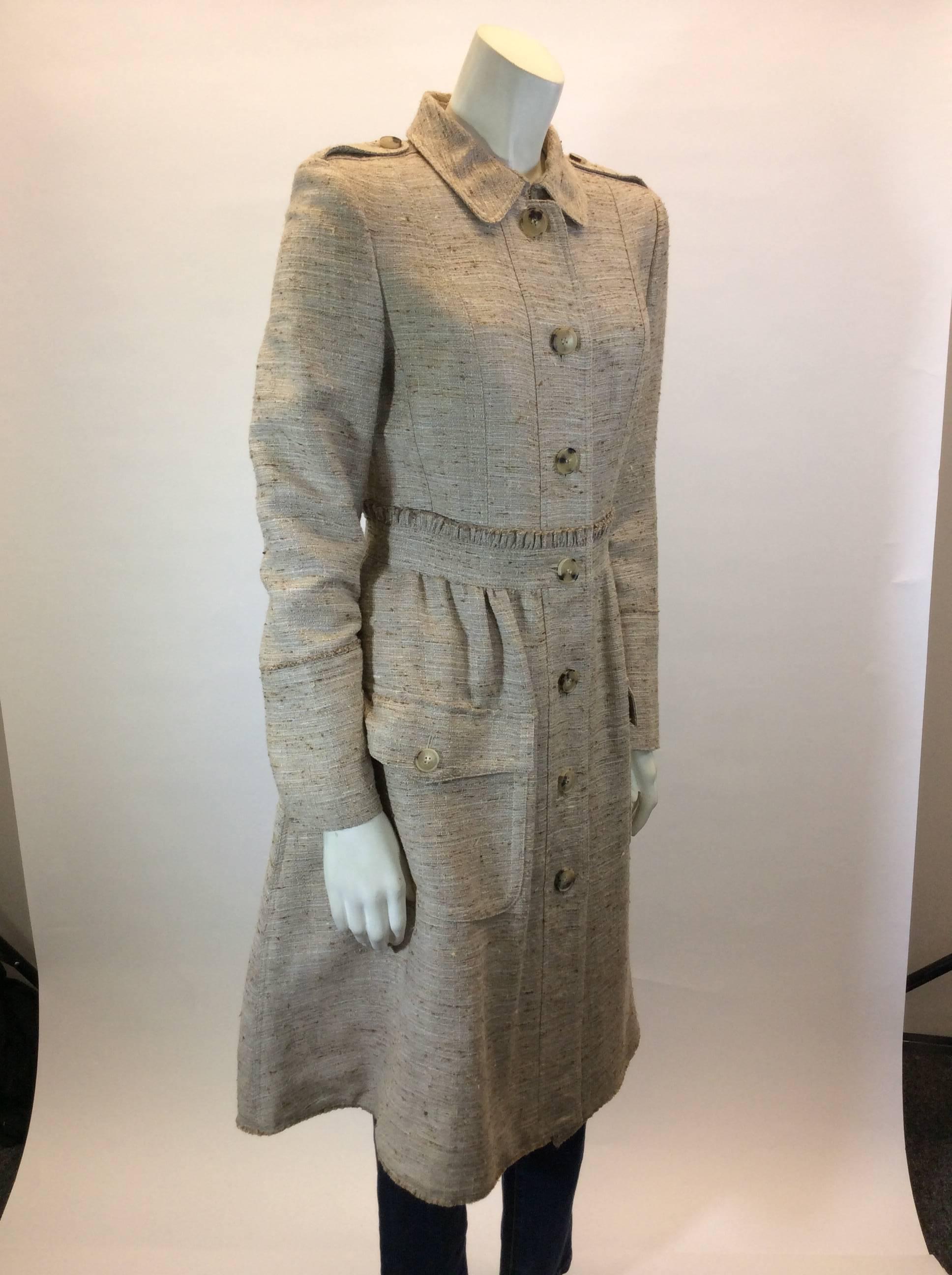 Burberry London Coat
-Size US 4
-Linen & Wool with 100% silk lining
-Comes with leather belt 
-Ruffle waist line 
-2 front pockets
