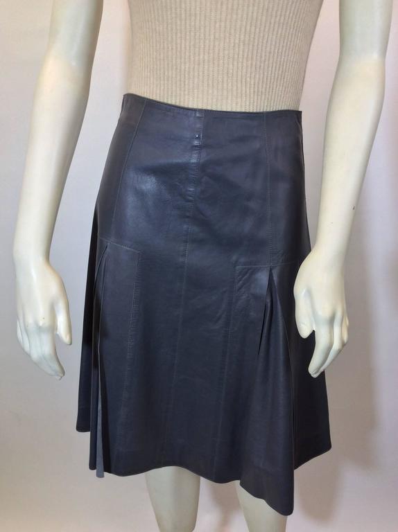 Oscar De La Renta Grey Pleated Godet Leather Skirt For Sale at 1stDibs