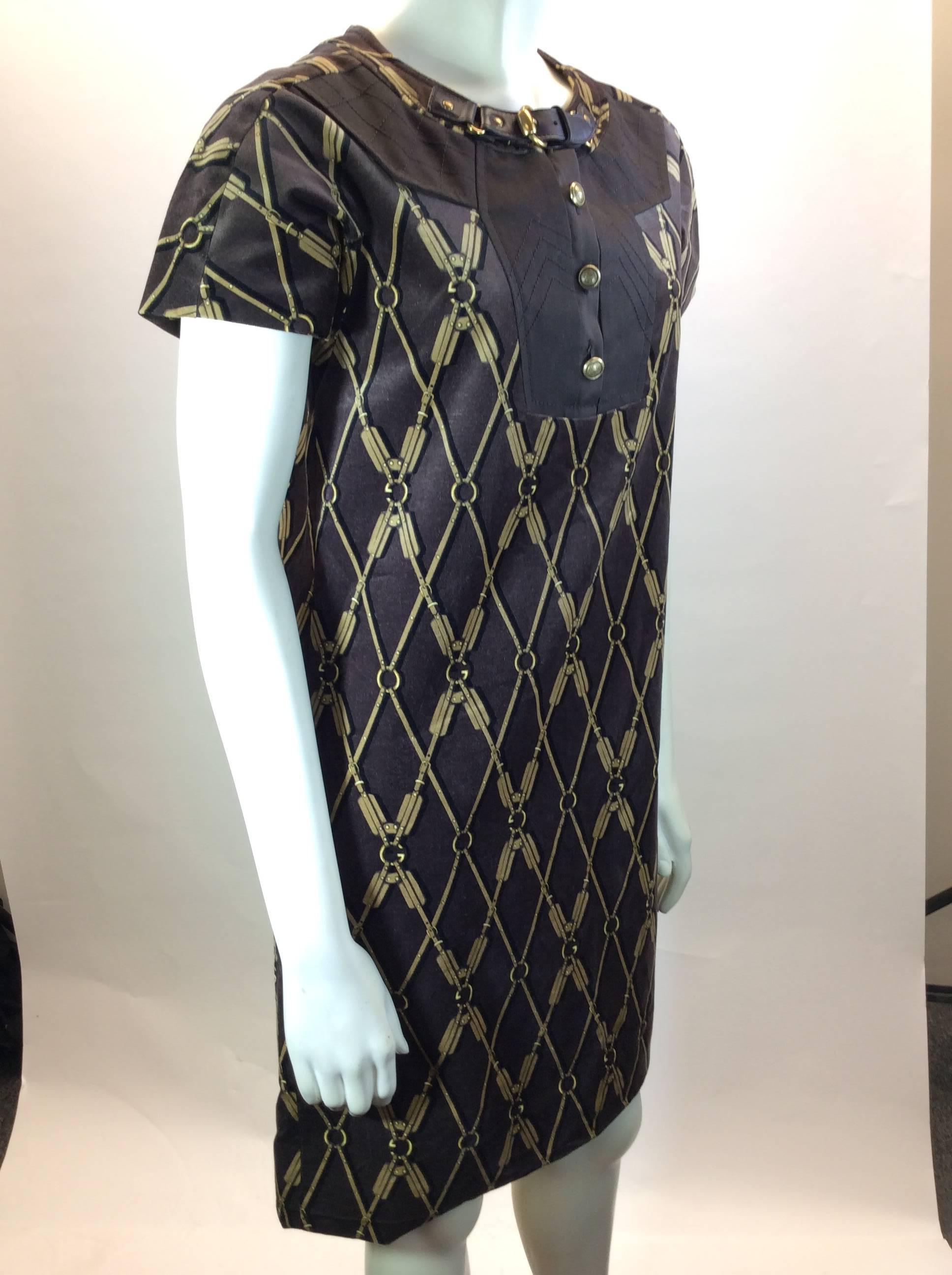 Gucci Printed Velvet Dress
Gold Chain Design 
Buttons and Buckle on front for Closure
Gold Hardware 
Short Sleeve
No sizing, Refer to Measurements 